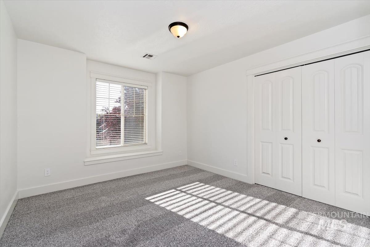 6105 S Egmont Ave., Boise, Idaho 83709, 4 Bedrooms, 2.5 Bathrooms, Residential For Sale, Price $585,000,MLS 98991576