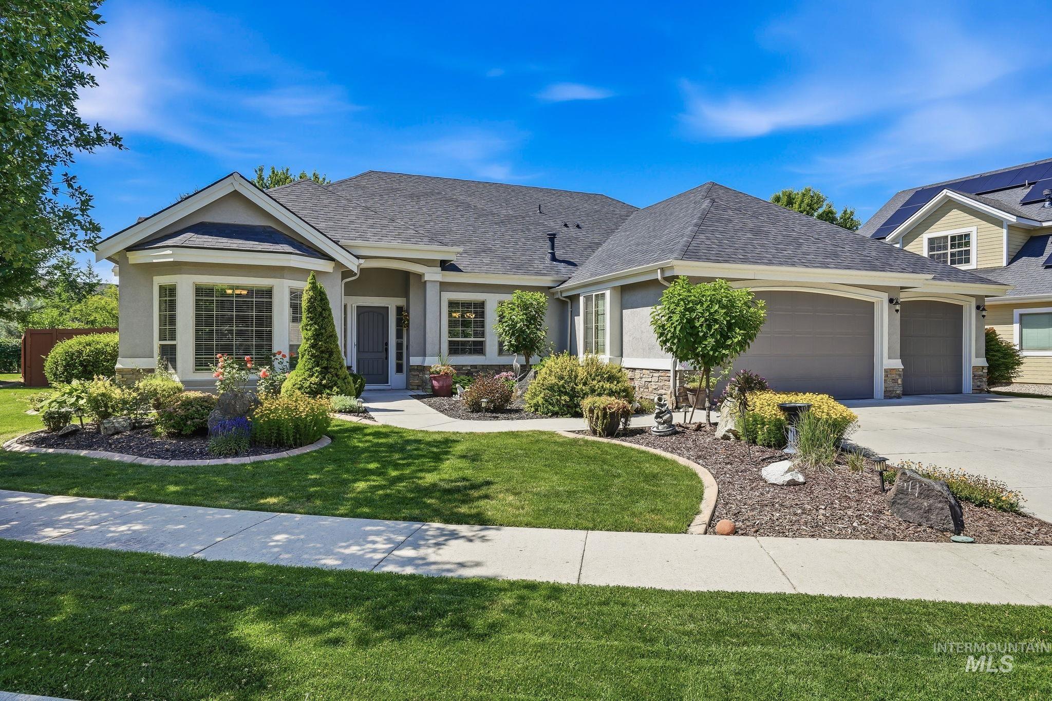 3969 N Hollymount Way, Meridian, Idaho 83646, 4 Bedrooms, 3.5 Bathrooms, Residential For Sale, Price $729,000,MLS 98991577