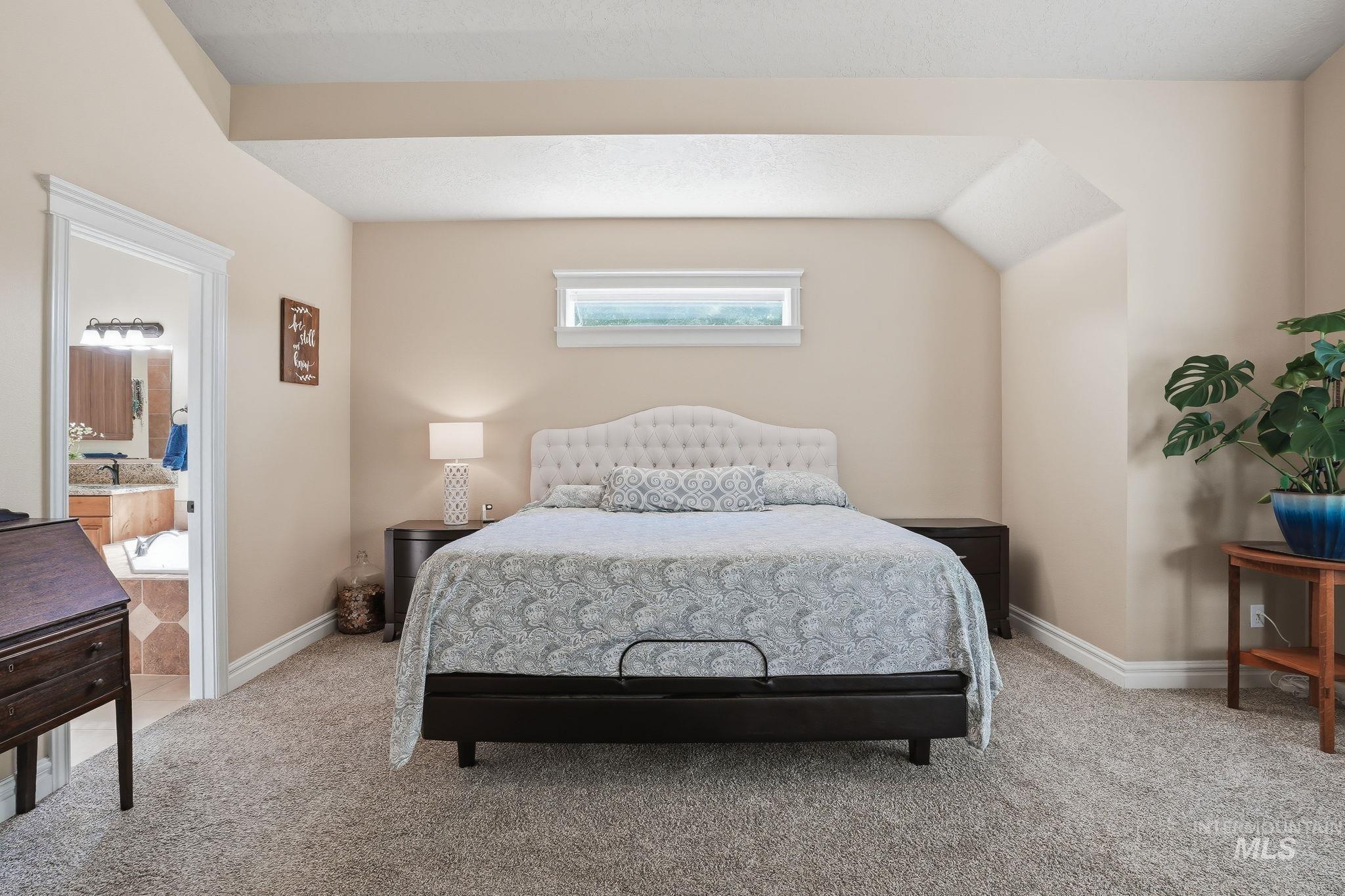 3969 N Hollymount Way, Meridian, Idaho 83646, 4 Bedrooms, 3.5 Bathrooms, Residential For Sale, Price $729,000,MLS 98991577