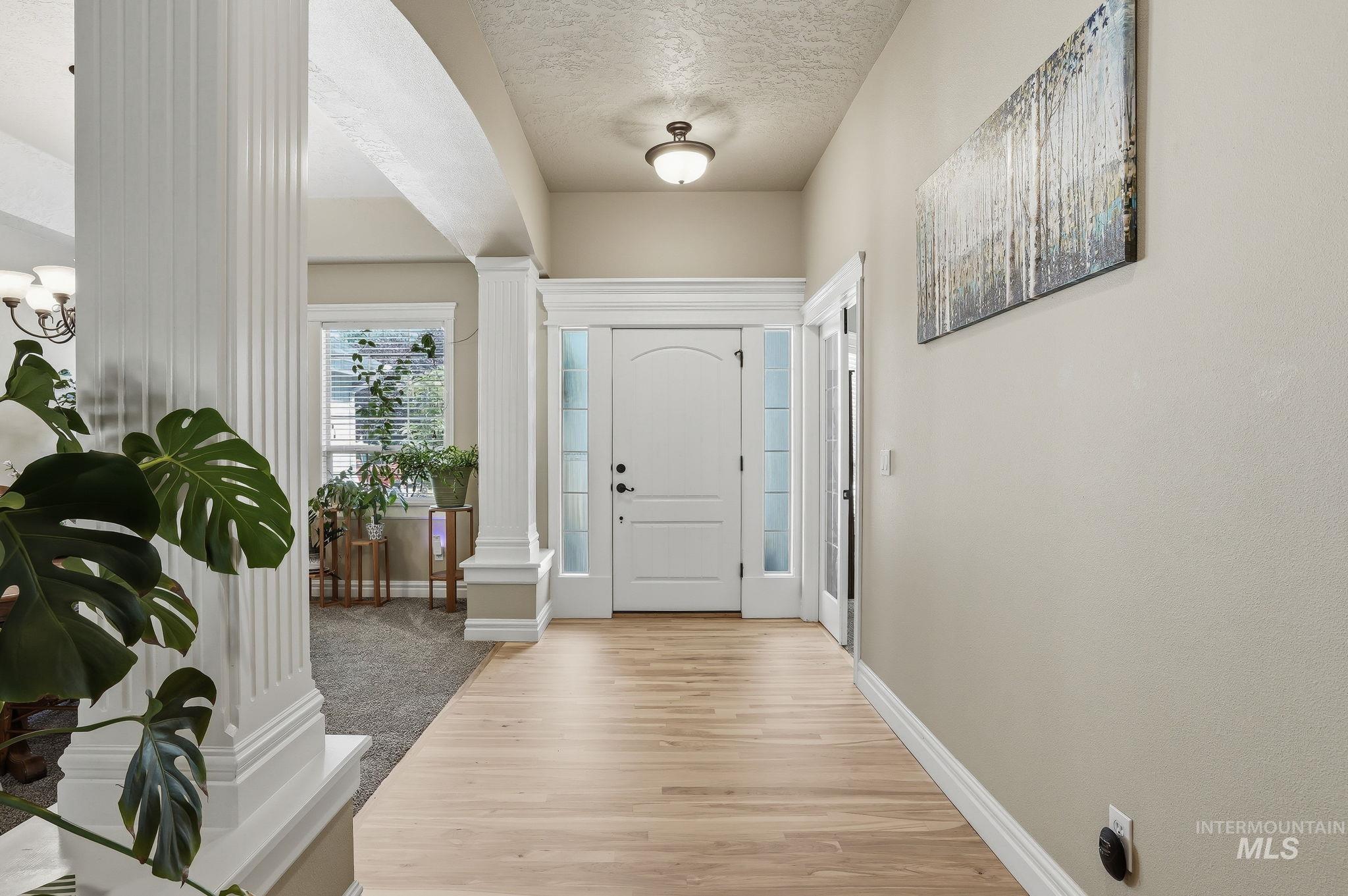 3969 N Hollymount Way, Meridian, Idaho 83646, 4 Bedrooms, 3.5 Bathrooms, Residential For Sale, Price $729,000,MLS 98991577