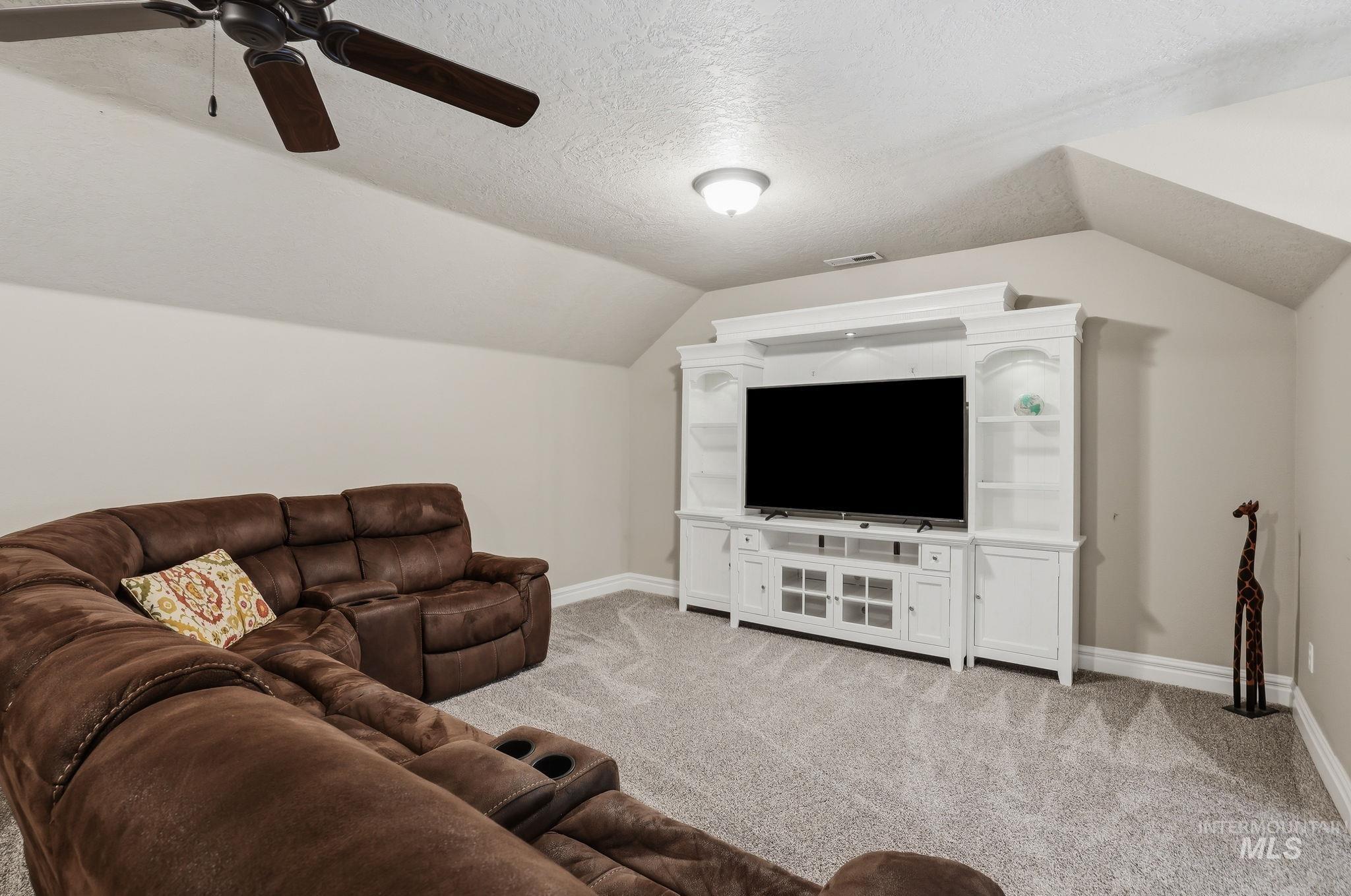 3969 N Hollymount Way, Meridian, Idaho 83646, 4 Bedrooms, 3.5 Bathrooms, Residential For Sale, Price $729,000,MLS 98991577