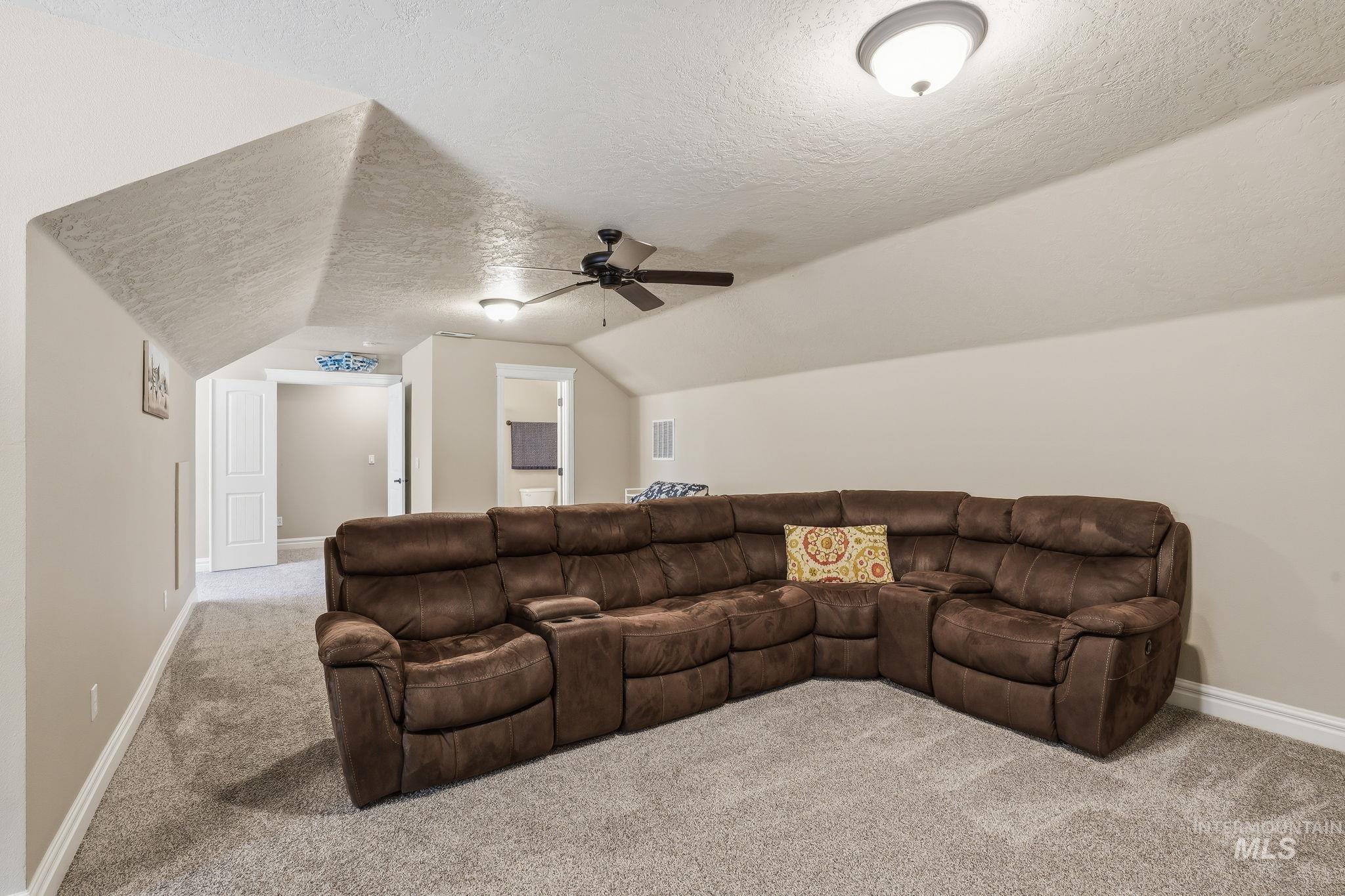 3969 N Hollymount Way, Meridian, Idaho 83646, 4 Bedrooms, 3.5 Bathrooms, Residential For Sale, Price $729,000,MLS 98991577