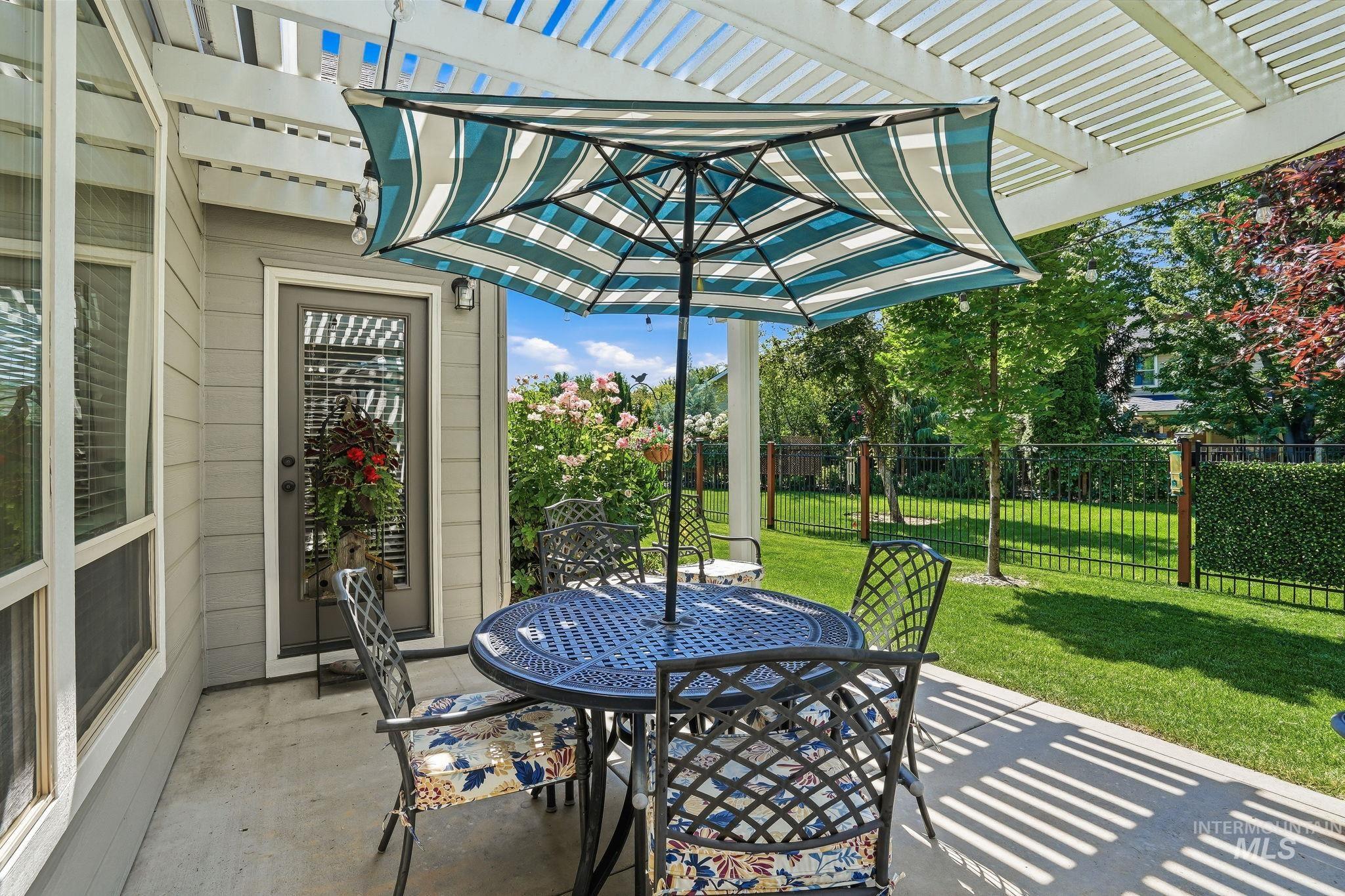 3969 N Hollymount Way, Meridian, Idaho 83646, 4 Bedrooms, 3.5 Bathrooms, Residential For Sale, Price $729,000,MLS 98991577