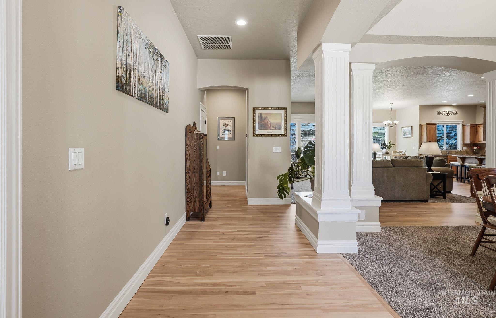 3969 N Hollymount Way, Meridian, Idaho 83646, 4 Bedrooms, 3.5 Bathrooms, Residential For Sale, Price $729,000,MLS 98991577
