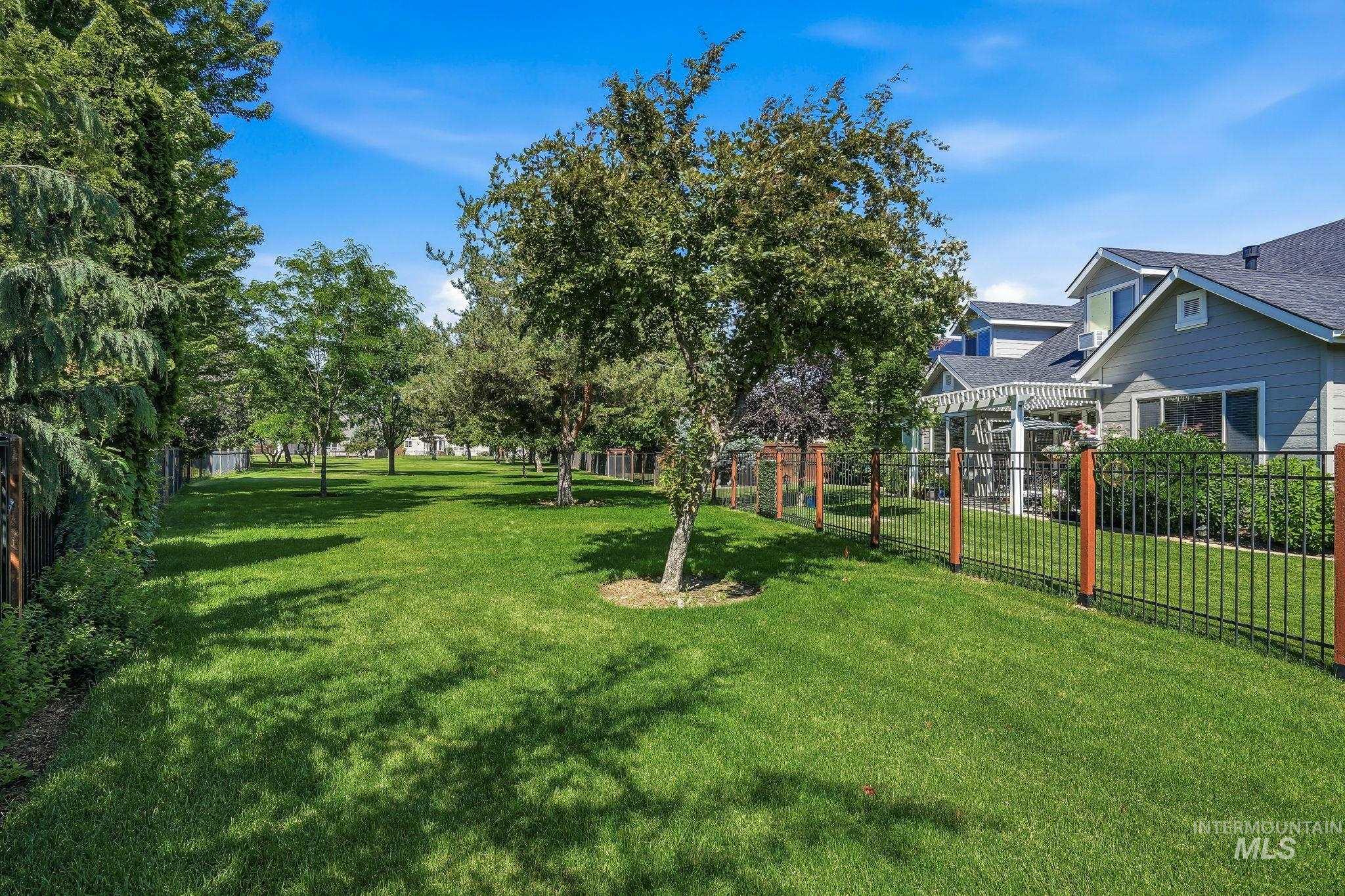 3969 N Hollymount Way, Meridian, Idaho 83646, 4 Bedrooms, 3.5 Bathrooms, Residential For Sale, Price $729,000,MLS 98991577
