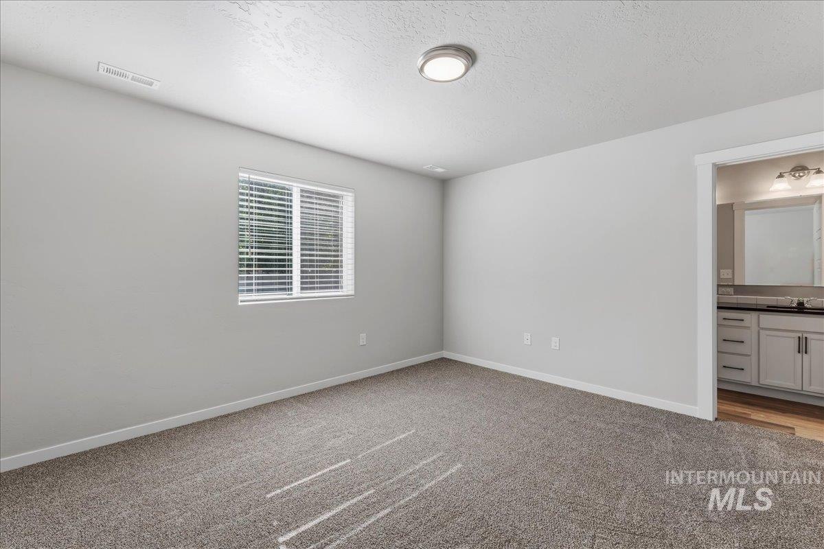 3091 S Green Forest Way, Boise, Idaho 83709, 3 Bedrooms, 2 Bathrooms, Residential For Sale, Price $434,900,MLS 98991578