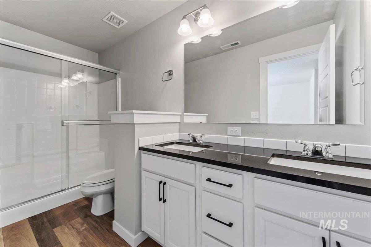 3091 S Green Forest Way, Boise, Idaho 83709, 3 Bedrooms, 2 Bathrooms, Residential For Sale, Price $434,900,MLS 98991578