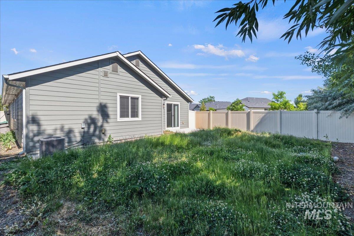 3091 S Green Forest Way, Boise, Idaho 83709, 3 Bedrooms, 2 Bathrooms, Residential For Sale, Price $434,900,MLS 98991578