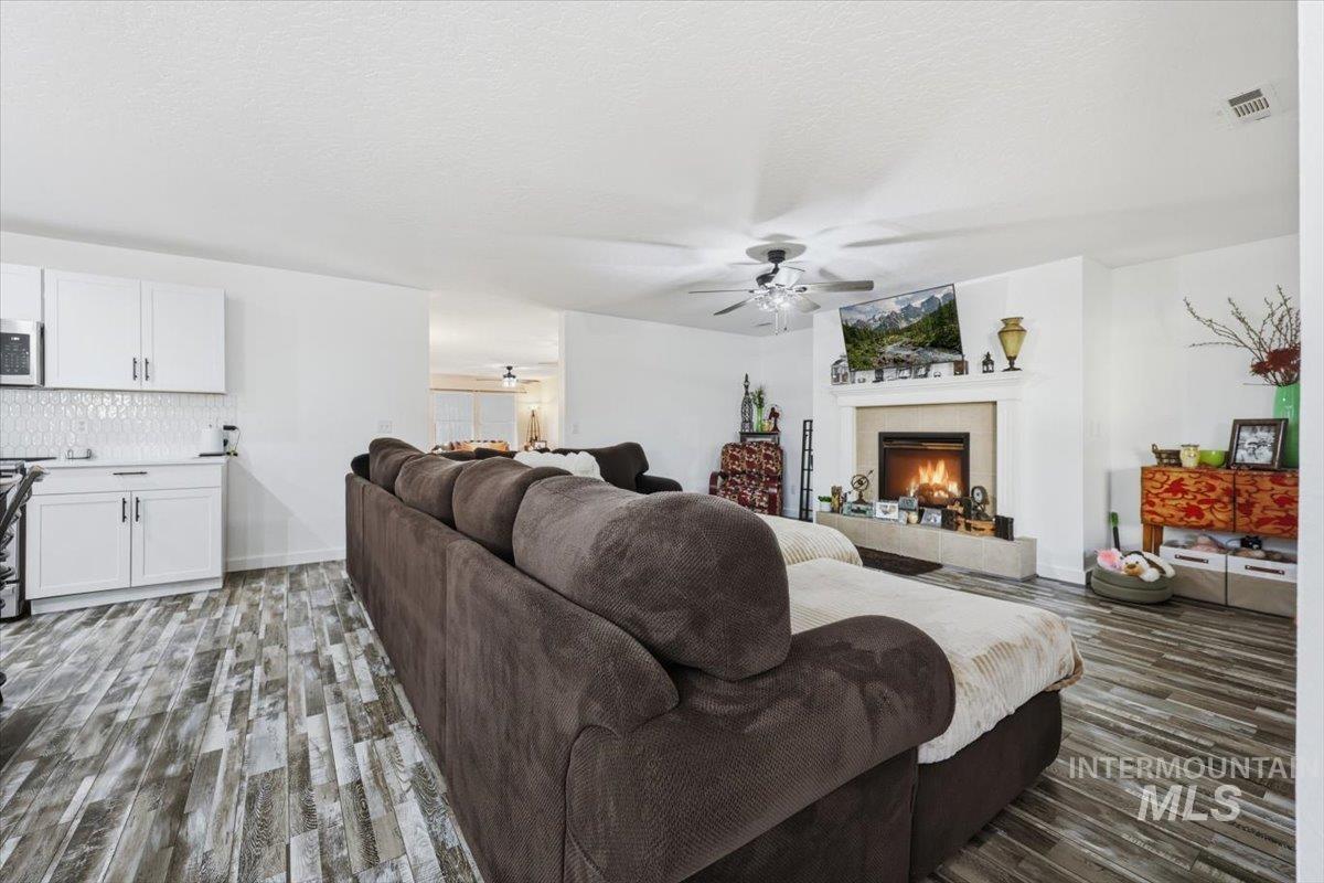 9165 W Alderberry Dr, Boise, Idaho 83709, 4 Bedrooms, 2.5 Bathrooms, Residential For Sale, Price $530,000,MLS 98991580