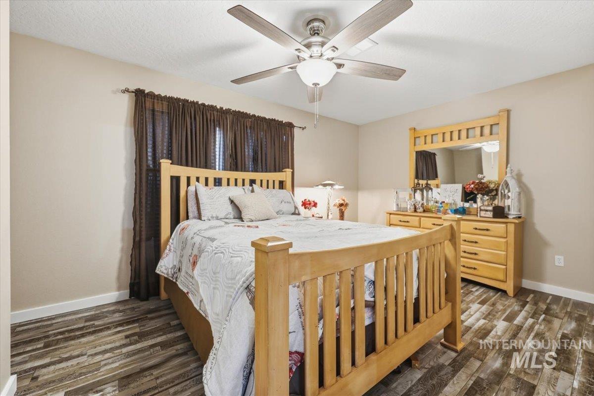 9165 W Alderberry Dr, Boise, Idaho 83709, 4 Bedrooms, 2.5 Bathrooms, Residential For Sale, Price $530,000,MLS 98991580