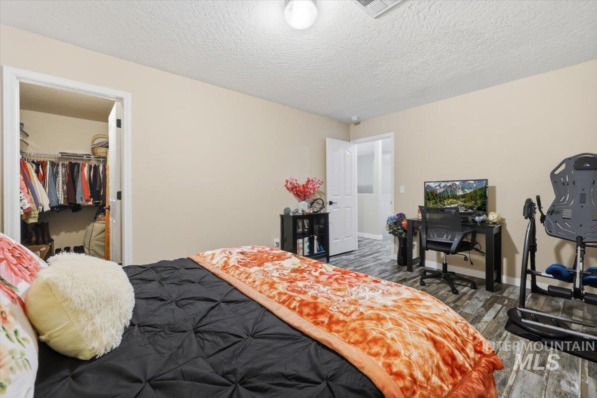 9165 W Alderberry Dr, Boise, Idaho 83709, 4 Bedrooms, 2.5 Bathrooms, Residential For Sale, Price $530,000,MLS 98991580
