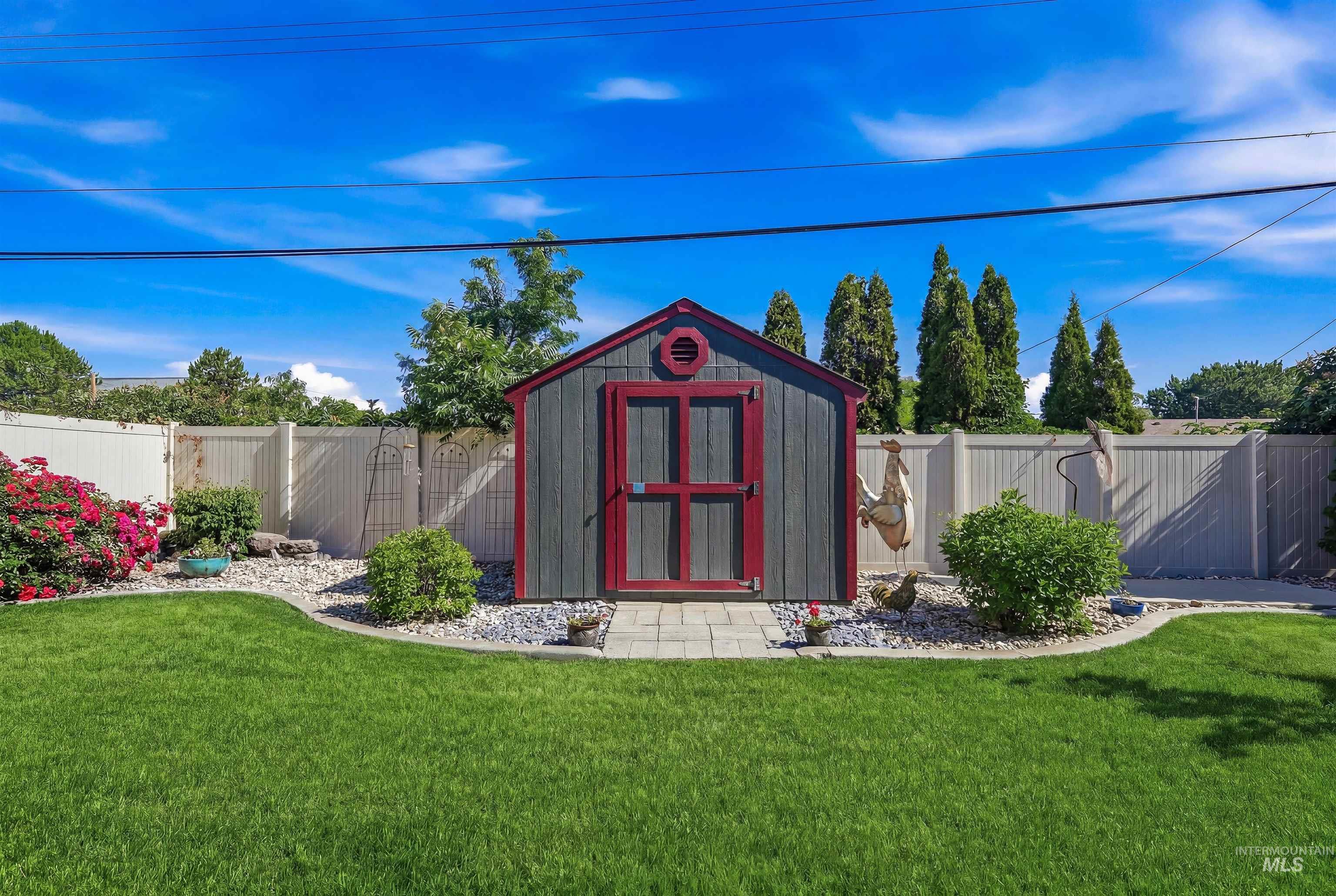 5702 W Freemont St, Boise, Idaho 83706, 4 Bedrooms, 2 Bathrooms, Residential For Sale, Price $499,900,MLS 98991582