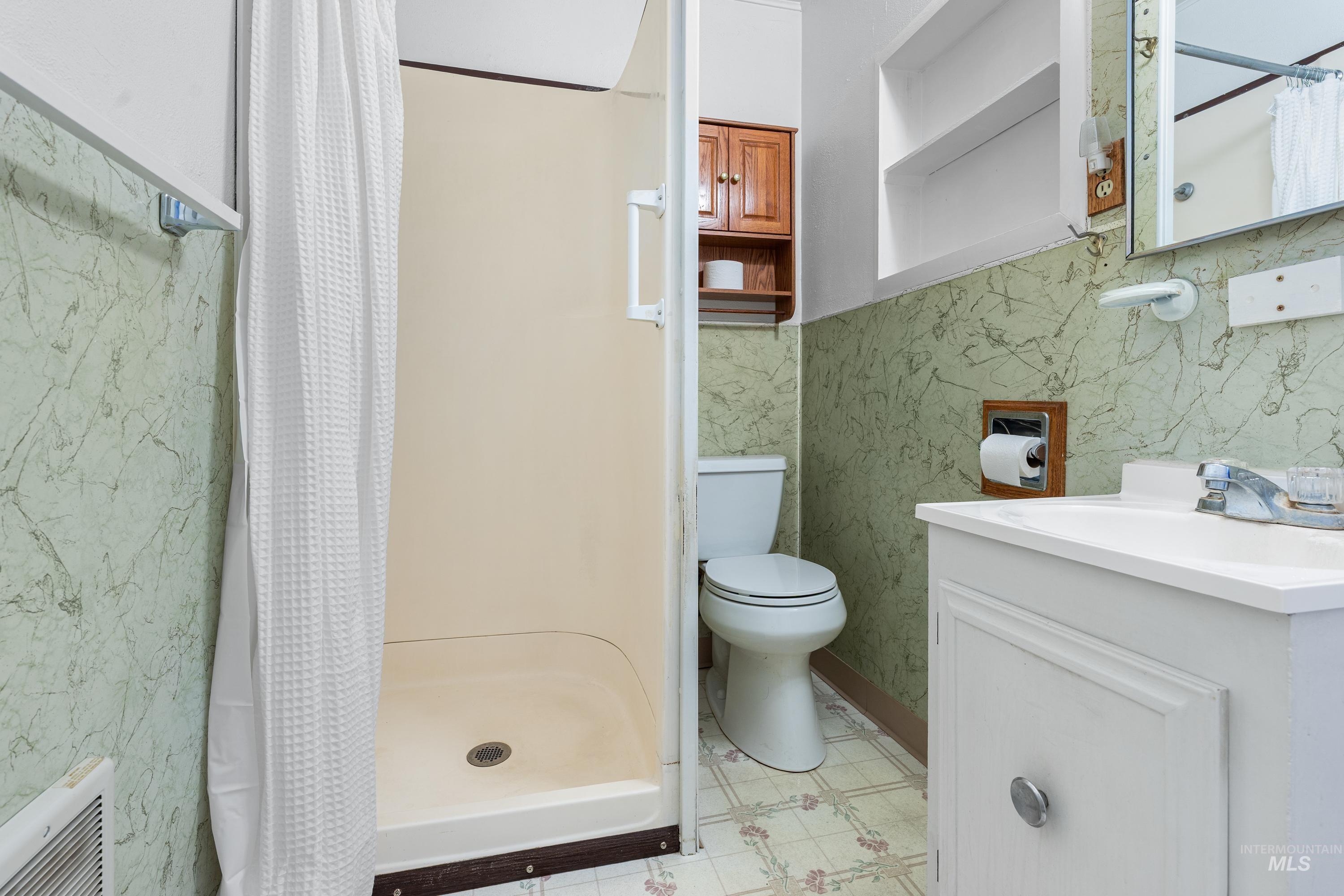422 7th St, Clarkston, Washington 99403, 1 Bedroom, 1 Bathroom, Residential For Sale, Price $225,000, 98991583