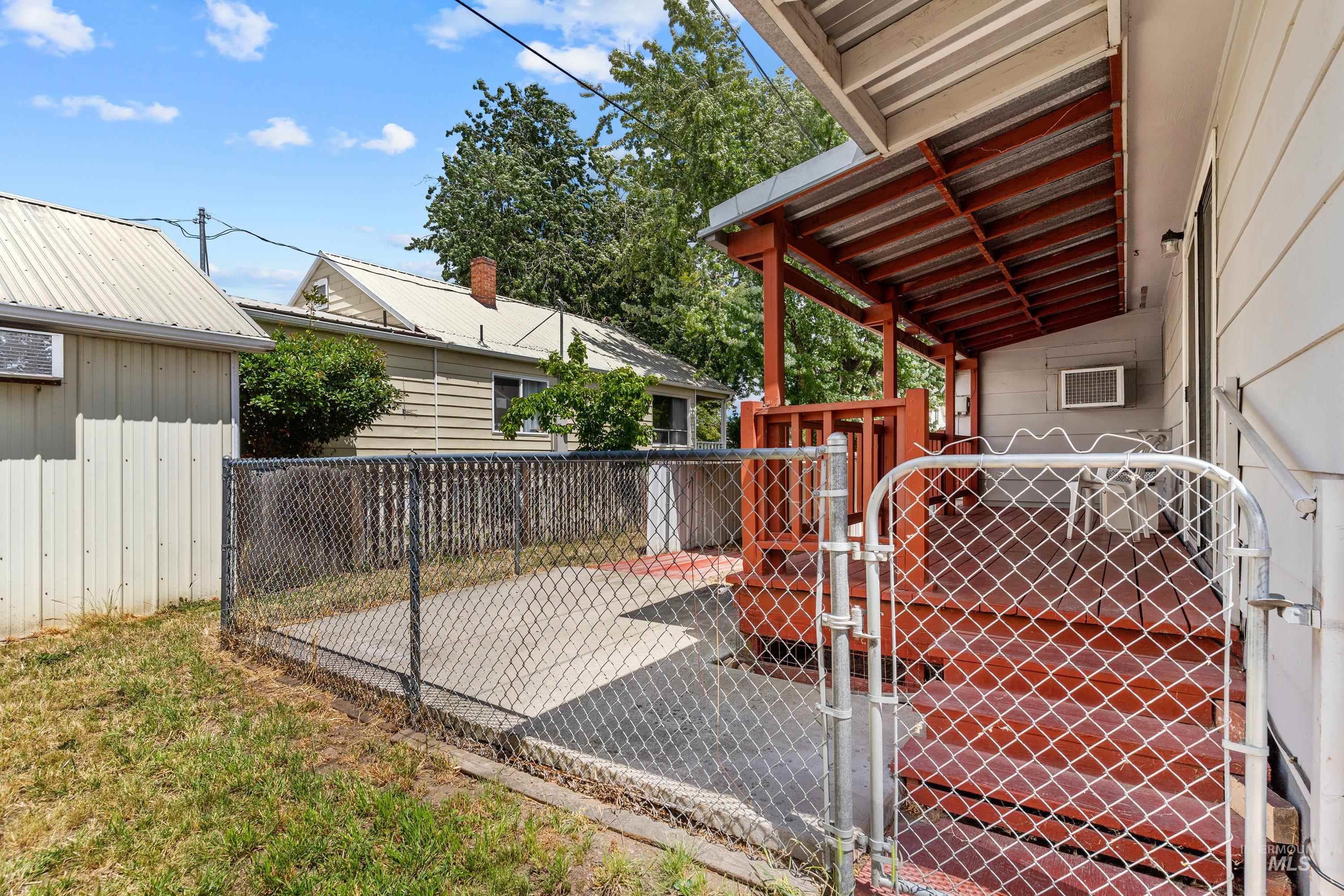 422 7th St, Clarkston, Washington 99403, 1 Bedroom, 1 Bathroom, Residential For Sale, Price $225,000, 98991583