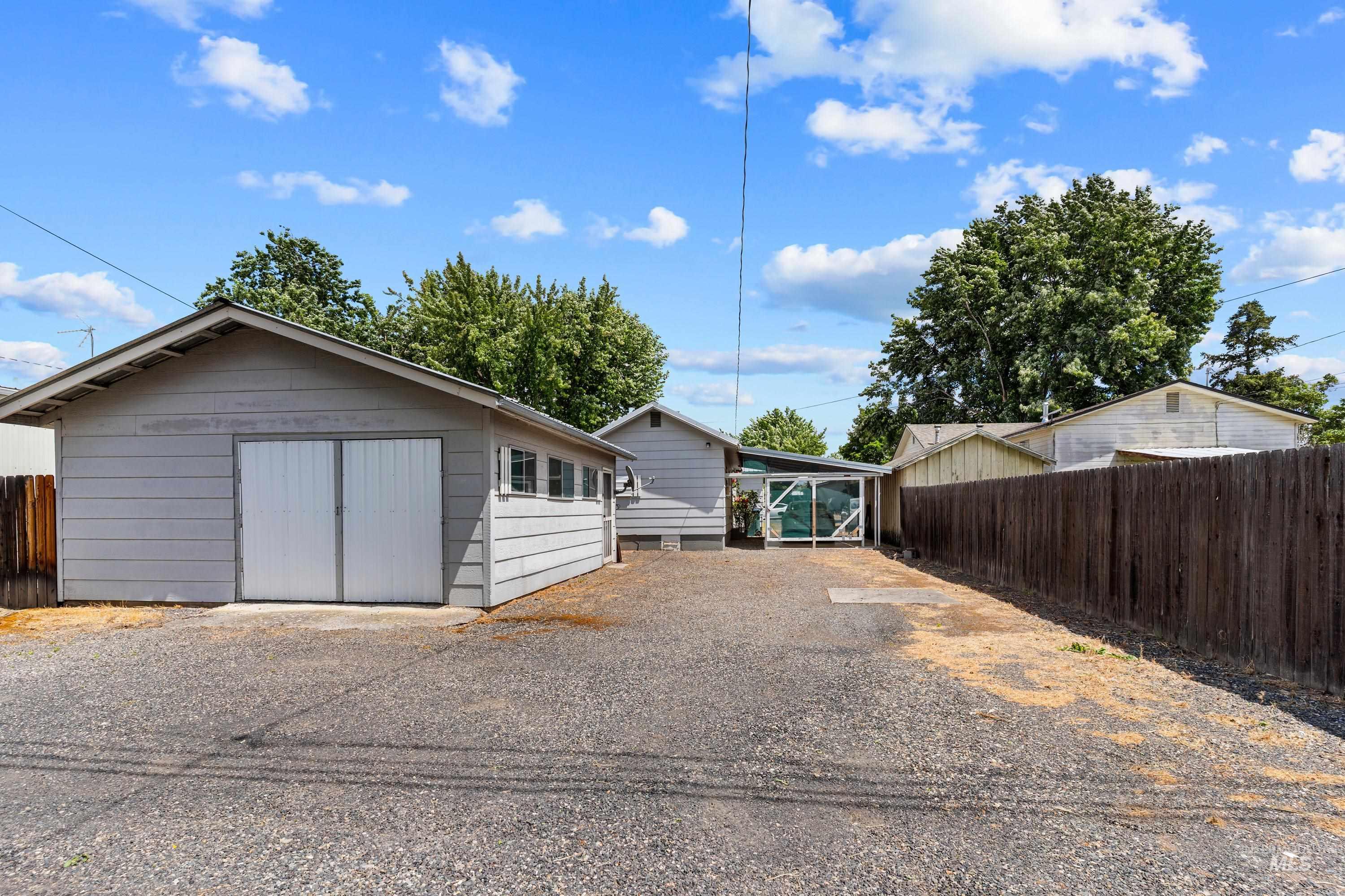 422 7th St, Clarkston, Washington 99403, 1 Bedroom, 1 Bathroom, Residential For Sale, Price $225,000, 98991583