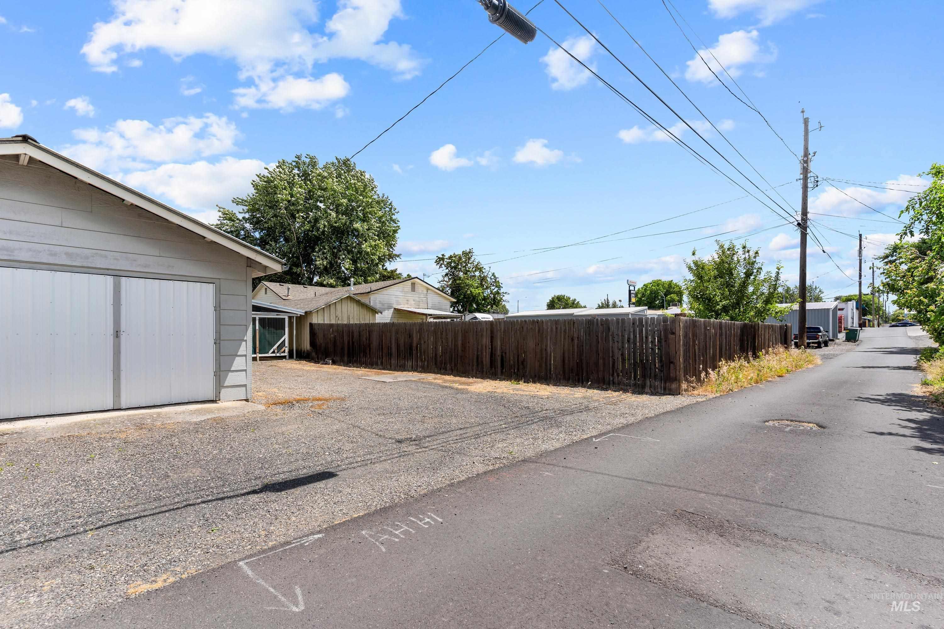 422 7th St, Clarkston, Washington 99403, 1 Bedroom, 1 Bathroom, Residential For Sale, Price $225,000, 98991583