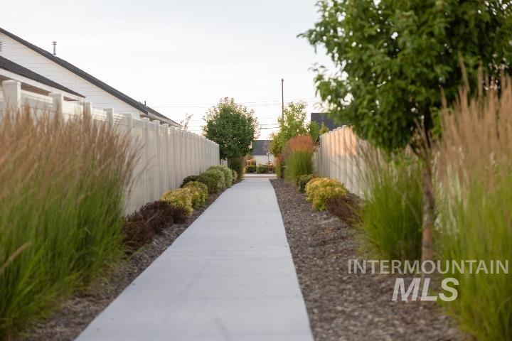 11154 W Peterborough St, Nampa, Idaho 83651, 4 Bedrooms, 2 Bathrooms, Residential For Sale, Price $430,000,MLS 98991584