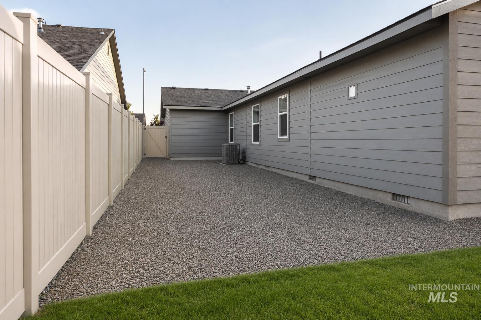 11154 W Peterborough St, Nampa, Idaho 83651, 4 Bedrooms, 2 Bathrooms, Residential For Sale, Price $430,000,MLS 98991584