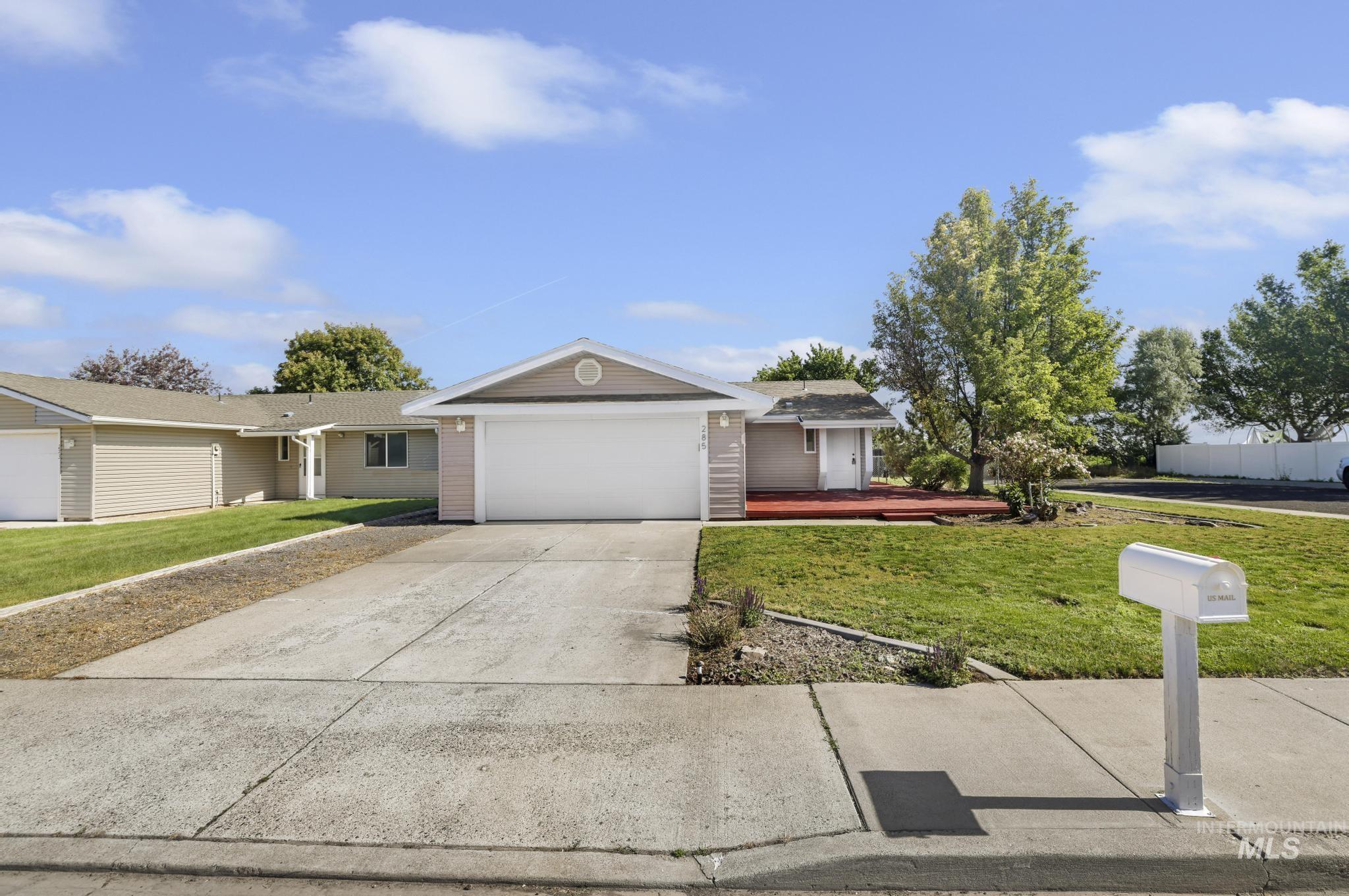 285 El Camino, Twin Falls, Idaho 83301, 2 Bedrooms, 1 Bathroom, Residential For Sale, Price $290,000,MLS 98991586