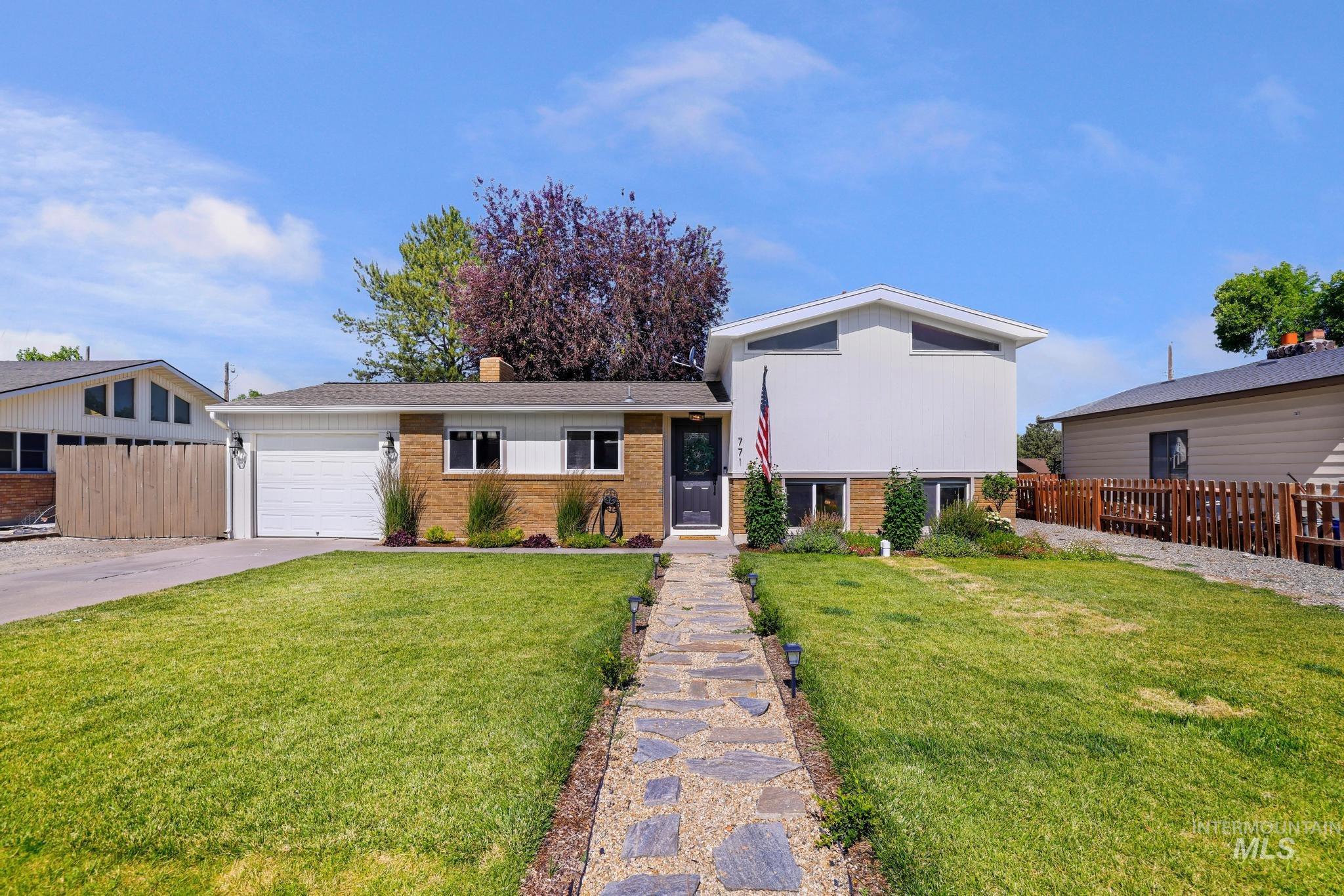 771 El Monte St., Twin Falls, Idaho 83301, 4 Bedrooms, 2 Bathrooms, Residential For Sale, Price $359,900,MLS 98991588