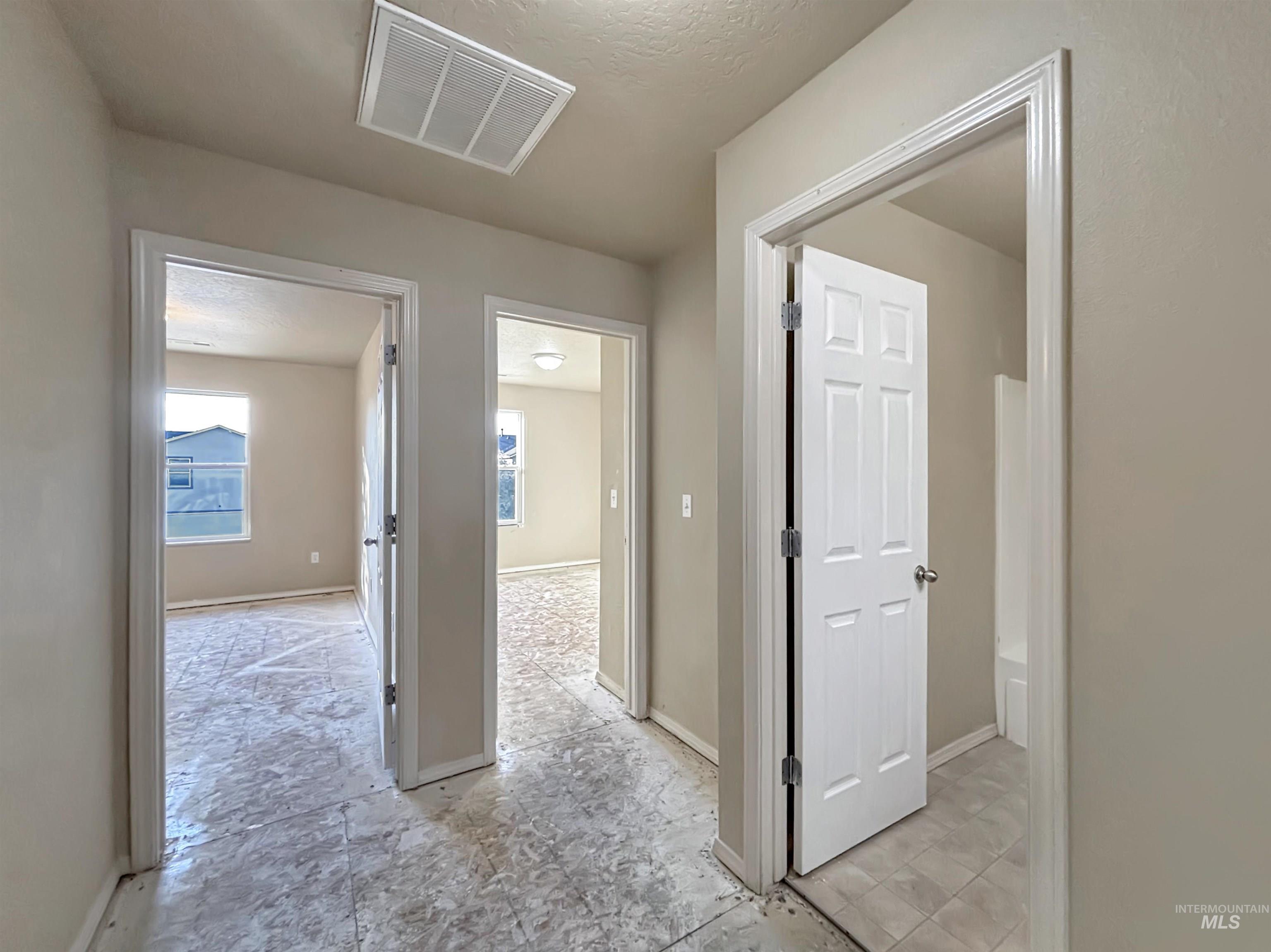 118 Parkland Way, Caldwell, Idaho 83605, 5 Bedrooms, 2.5 Bathrooms, Residential For Sale, Price $379,900,MLS 98991592