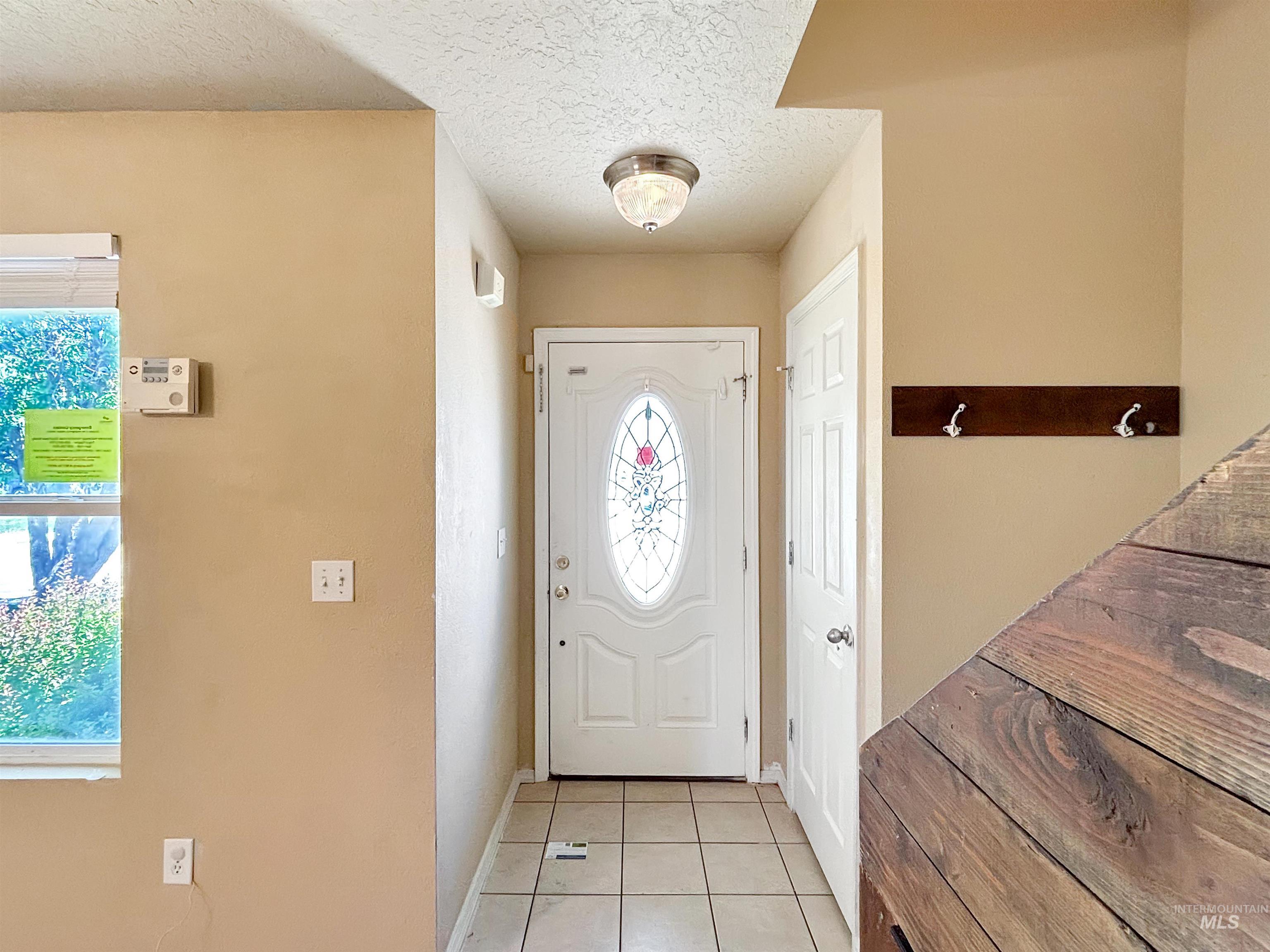 118 Parkland Way, Caldwell, Idaho 83605, 5 Bedrooms, 2.5 Bathrooms, Residential For Sale, Price $379,900,MLS 98991592