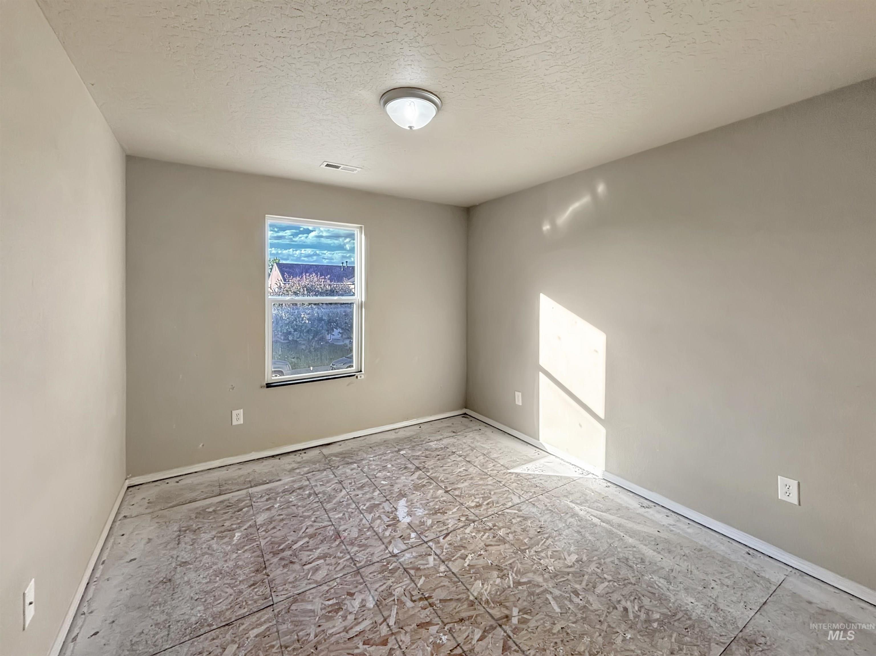 118 Parkland Way, Caldwell, Idaho 83605, 5 Bedrooms, 2.5 Bathrooms, Residential For Sale, Price $379,900,MLS 98991592