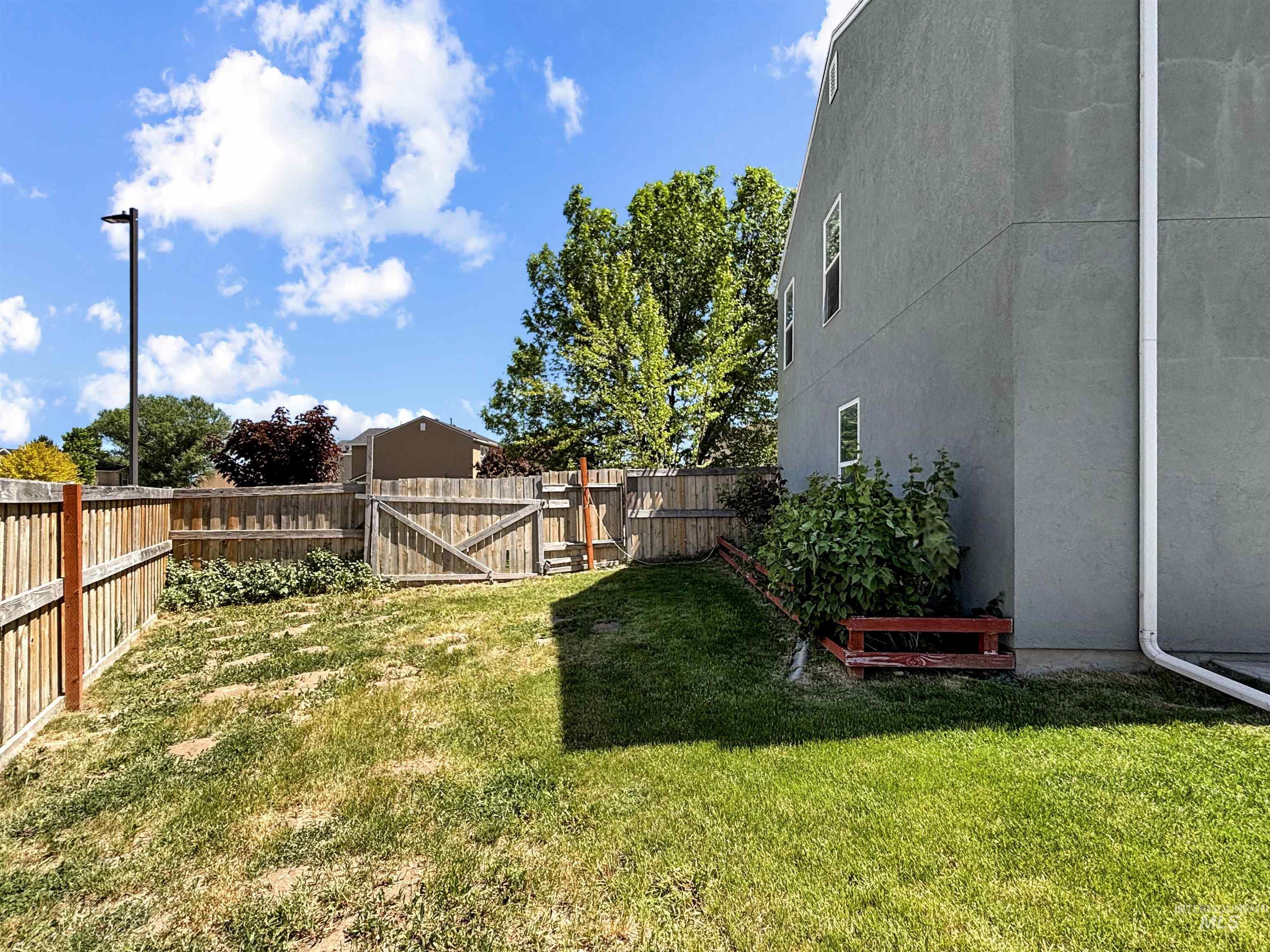 118 Parkland Way, Caldwell, Idaho 83605, 5 Bedrooms, 2.5 Bathrooms, Residential For Sale, Price $379,900,MLS 98991592
