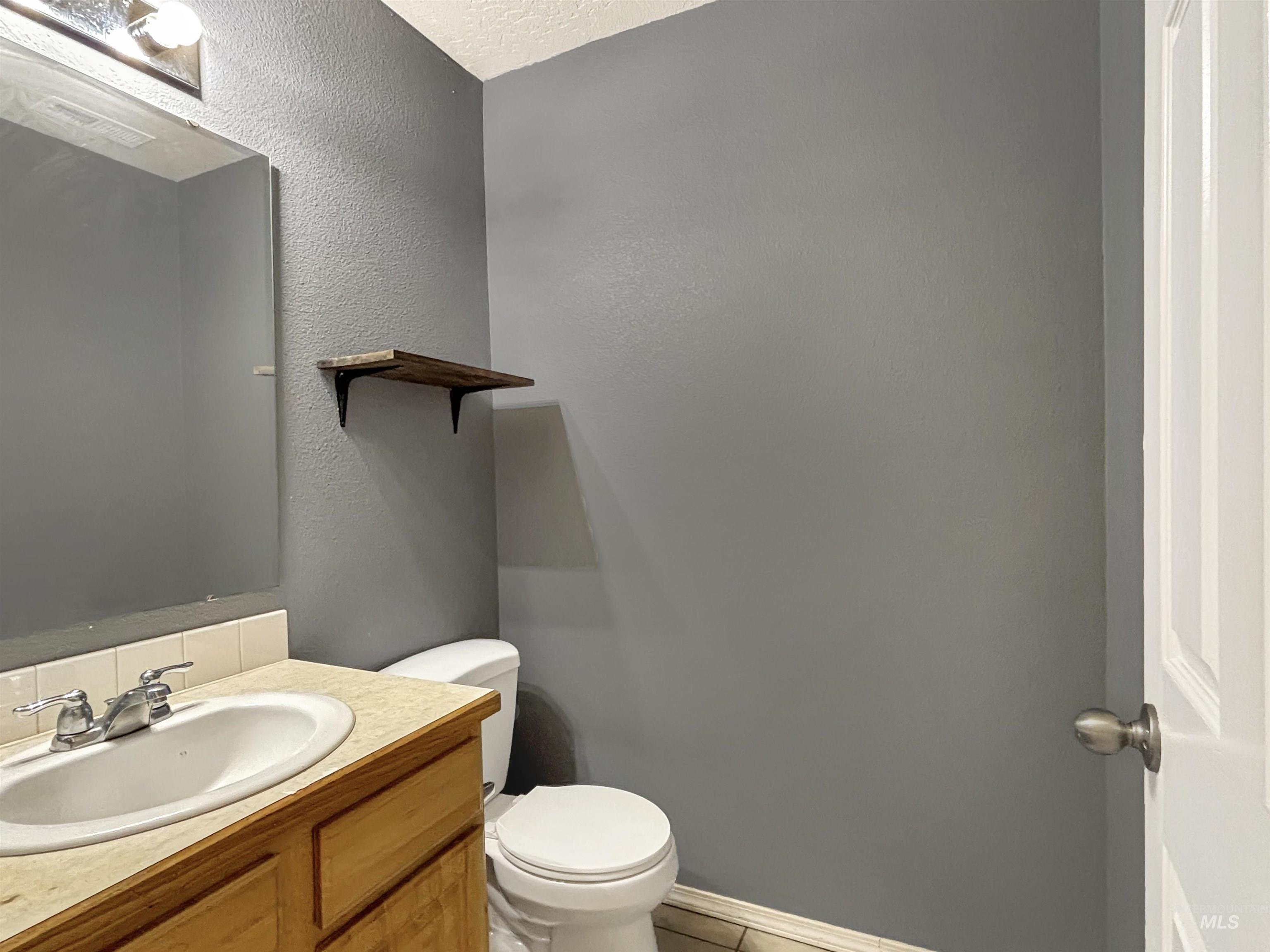 118 Parkland Way, Caldwell, Idaho 83605, 5 Bedrooms, 2.5 Bathrooms, Residential For Sale, Price $379,900,MLS 98991592