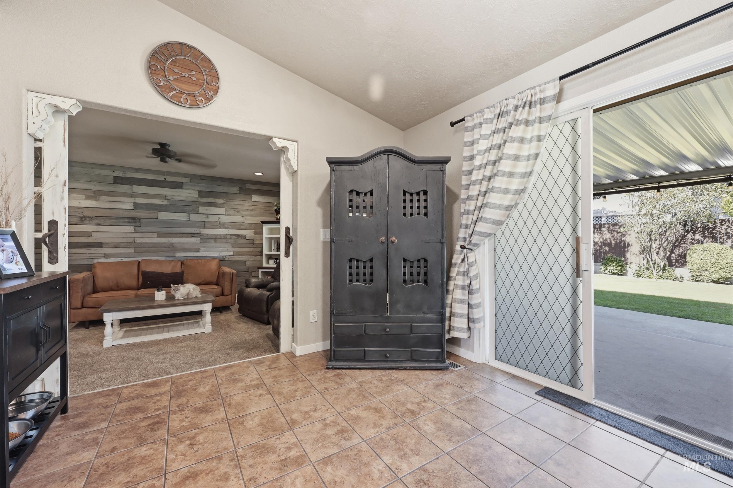 1317 N Shreveport, Meridian, Idaho 83642, 3 Bedrooms, 2 Bathrooms, Residential For Sale, Price $430,000,MLS 98991593