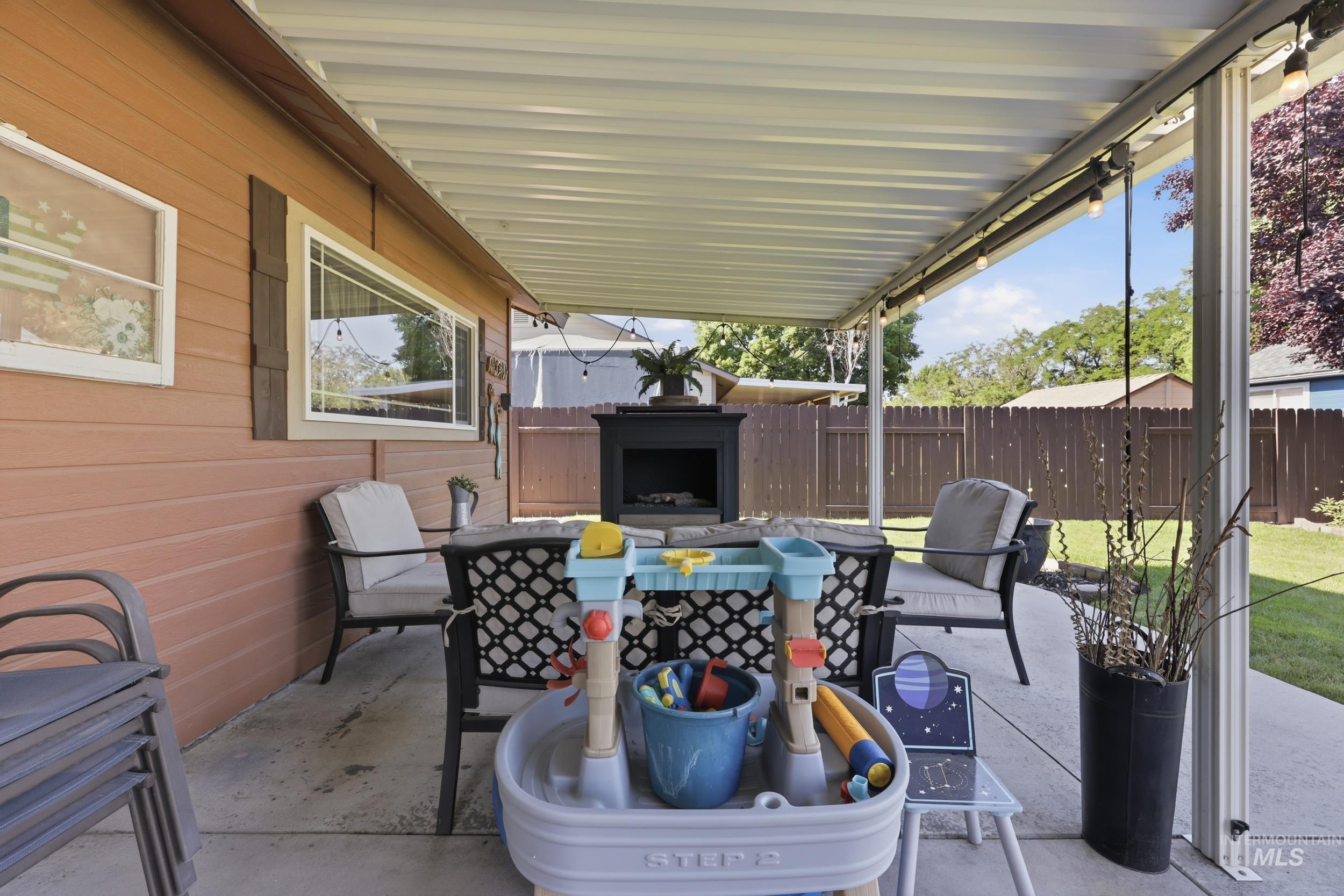 1317 N Shreveport, Meridian, Idaho 83642, 3 Bedrooms, 2 Bathrooms, Residential For Sale, Price $430,000,MLS 98991593
