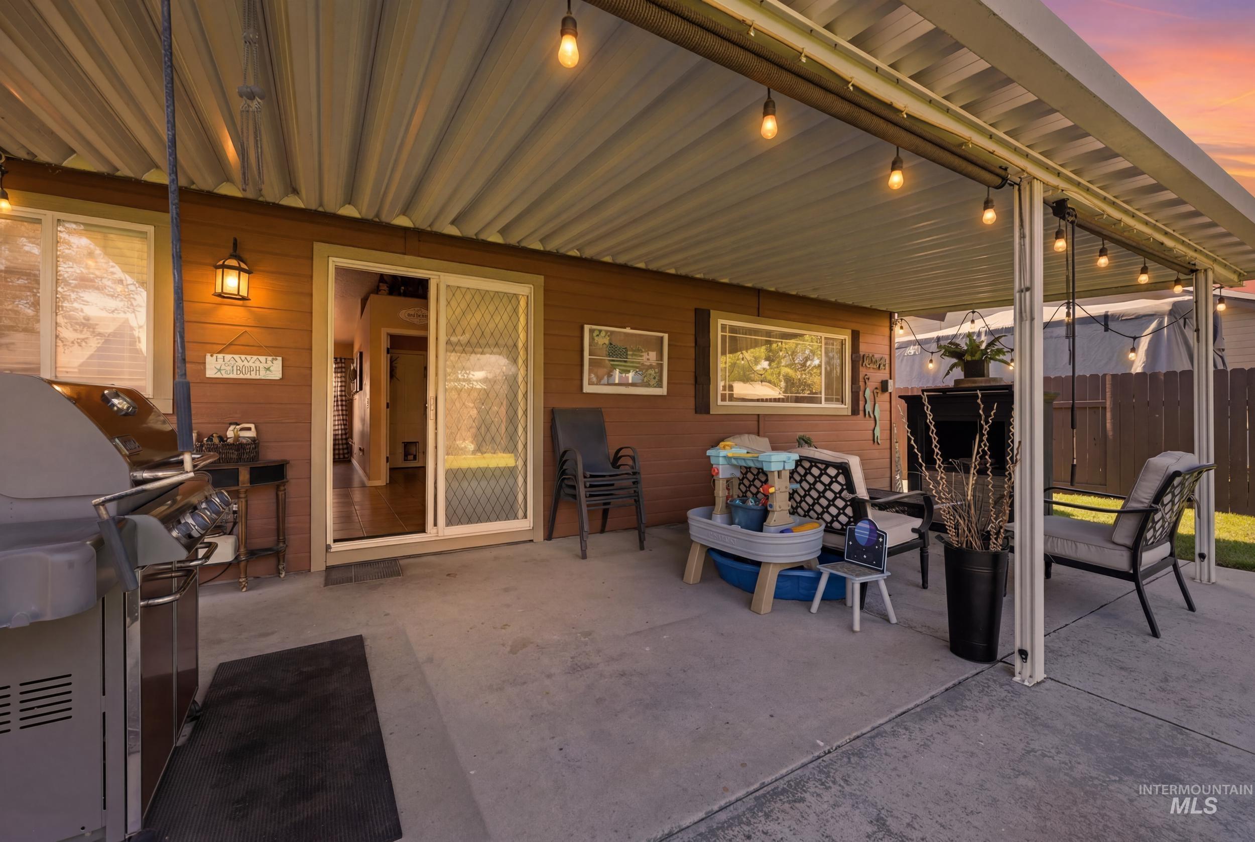 1317 N Shreveport, Meridian, Idaho 83642, 3 Bedrooms, 2 Bathrooms, Residential For Sale, Price $430,000,MLS 98991593