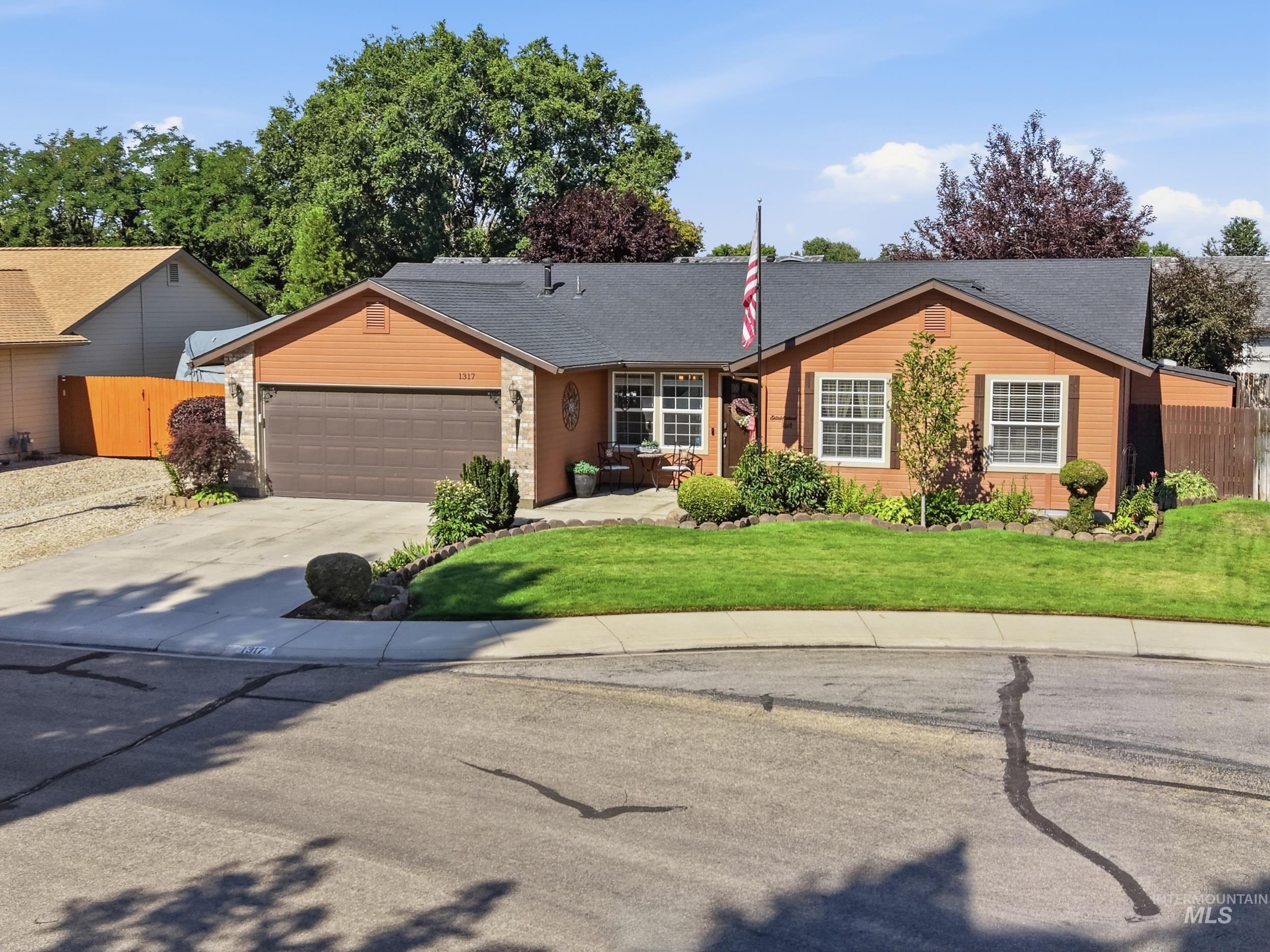 1317 N Shreveport, Meridian, Idaho 83642, 3 Bedrooms, 2 Bathrooms, Residential For Sale, Price $430,000,MLS 98991593