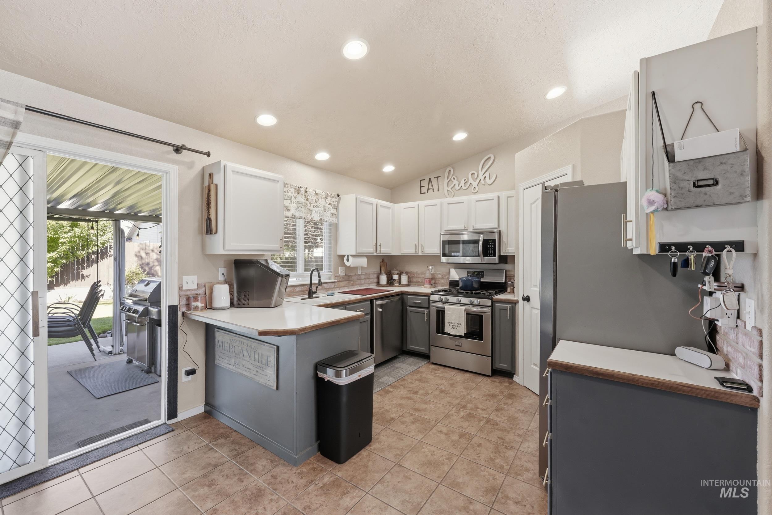 1317 N Shreveport, Meridian, Idaho 83642, 3 Bedrooms, 2 Bathrooms, Residential For Sale, Price $430,000,MLS 98991593