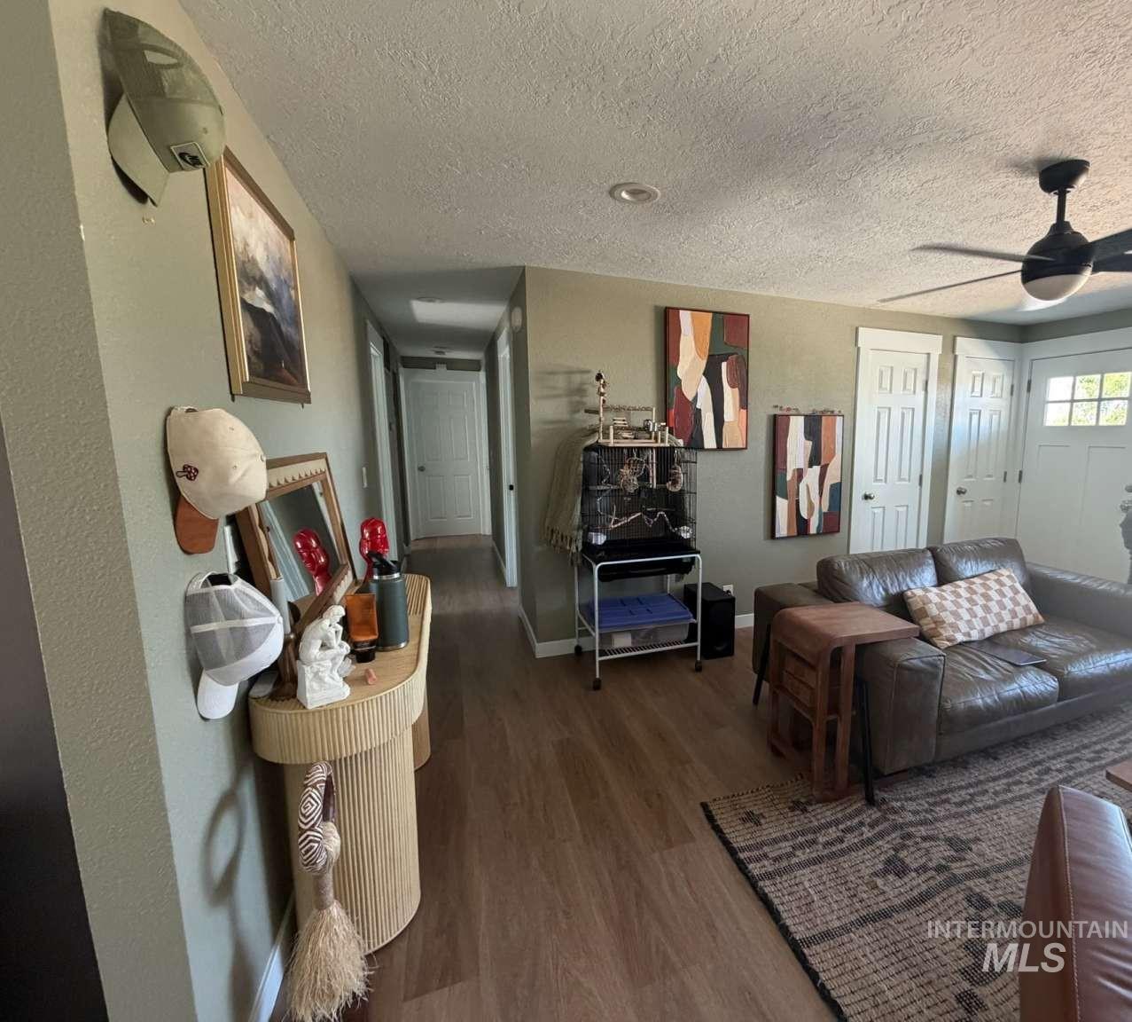 9951 W Fox Ridge Dr, Boise, Idaho 83709, 3 Bedrooms, 1 Bathroom, Residential For Sale, Price $394,900,MLS 98991596