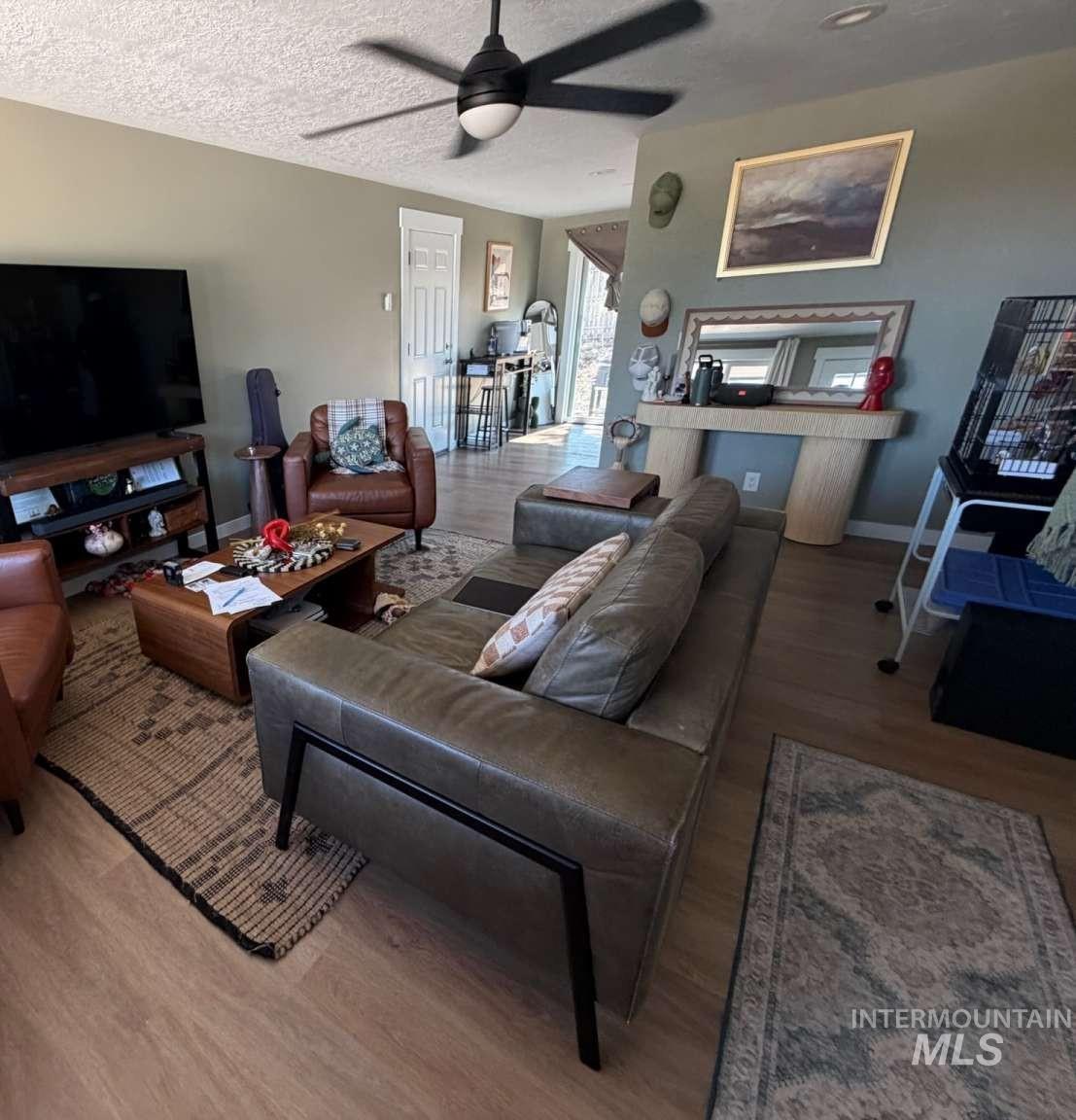 9951 W Fox Ridge Dr, Boise, Idaho 83709, 3 Bedrooms, 1 Bathroom, Residential For Sale, Price $394,900,MLS 98991596