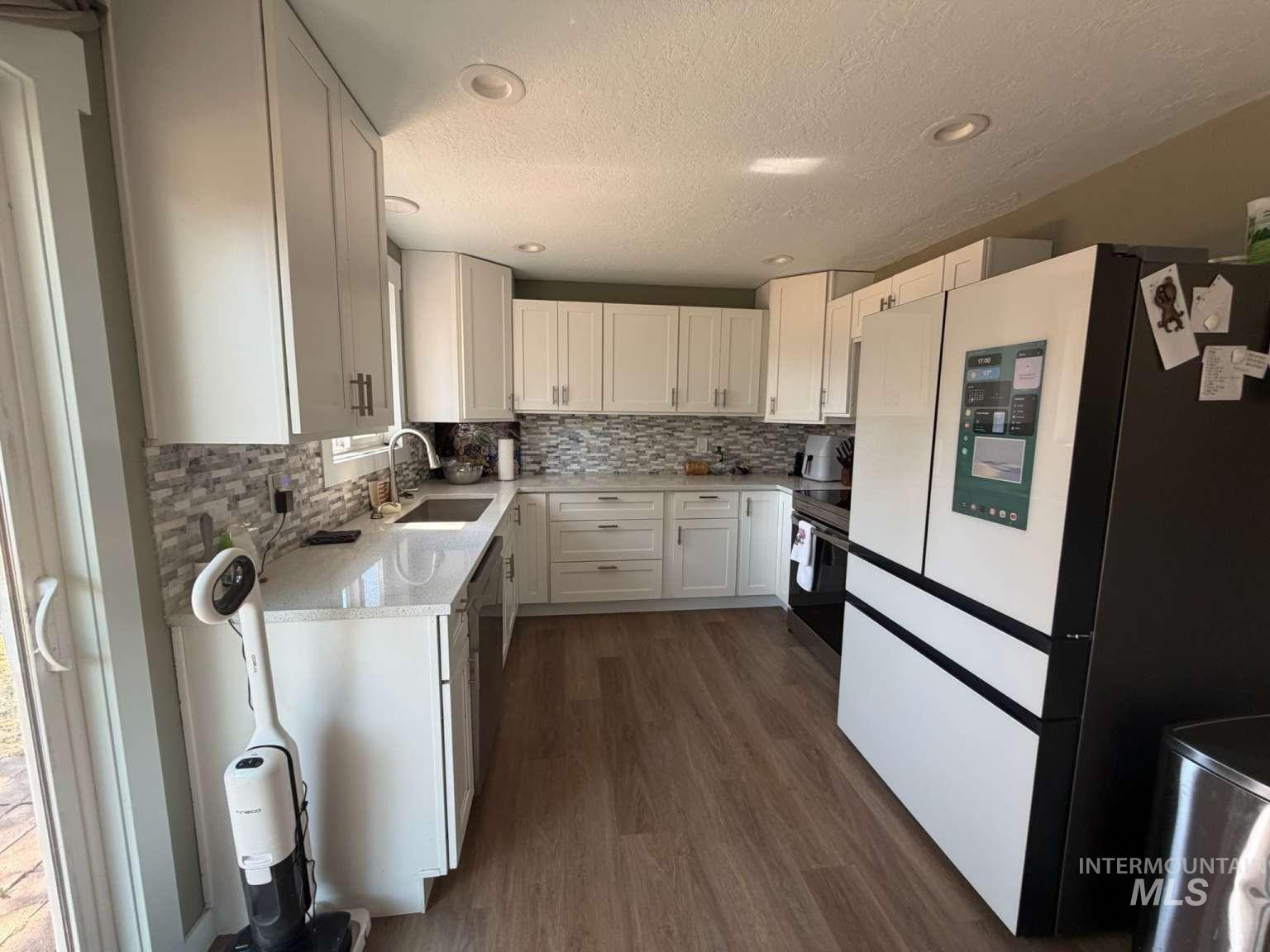 9951 W Fox Ridge Dr, Boise, Idaho 83709, 3 Bedrooms, 1 Bathroom, Residential For Sale, Price $394,900,MLS 98991596
