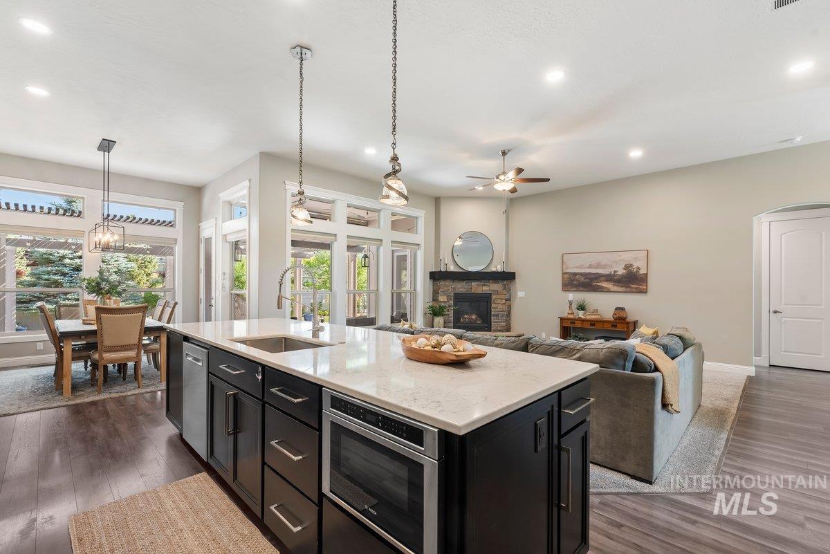 3820 W Daphne, Meridian, Idaho 83646, 7 Bedrooms, 3 Bathrooms, Residential For Sale, Price $899,900,MLS 98991601