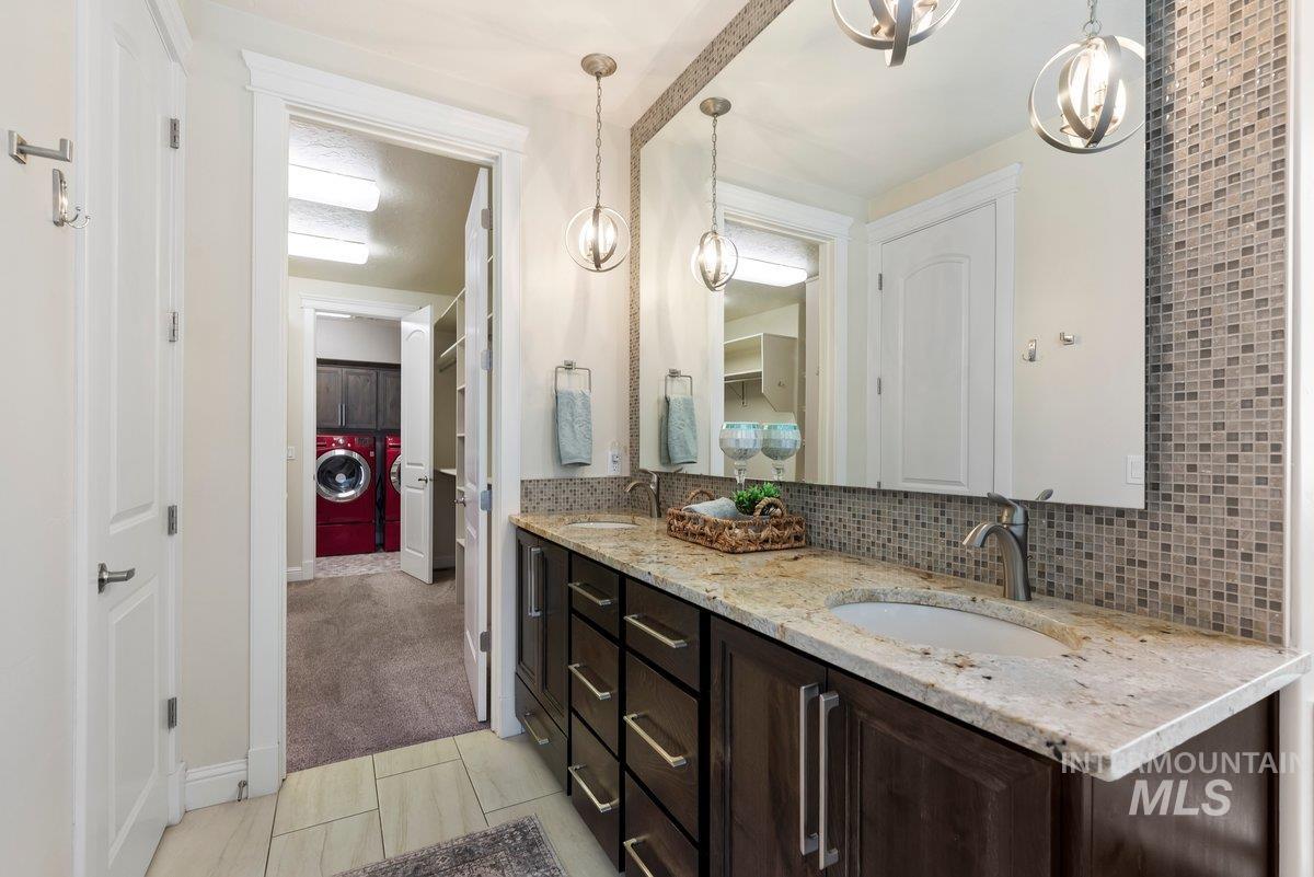 3820 W Daphne, Meridian, Idaho 83646, 7 Bedrooms, 3 Bathrooms, Residential For Sale, Price $899,900,MLS 98991601