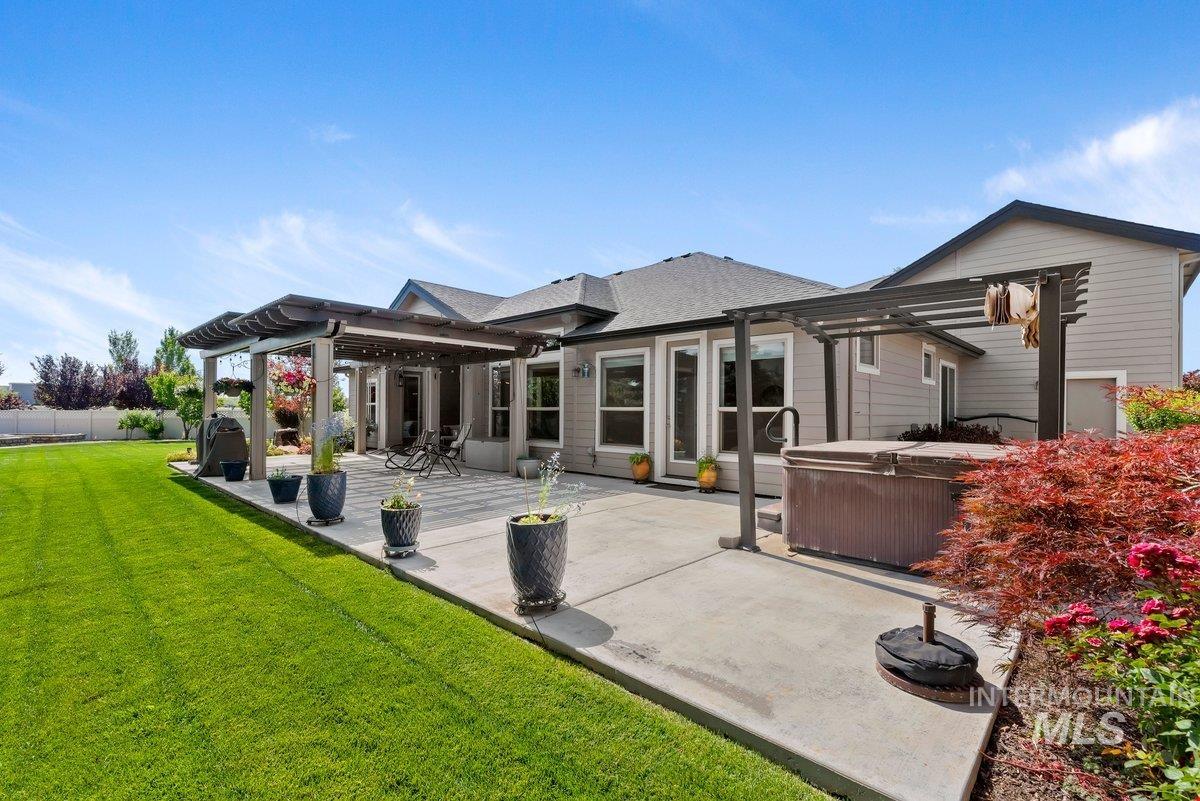 3820 W Daphne, Meridian, Idaho 83646, 7 Bedrooms, 3 Bathrooms, Residential For Sale, Price $899,900,MLS 98991601
