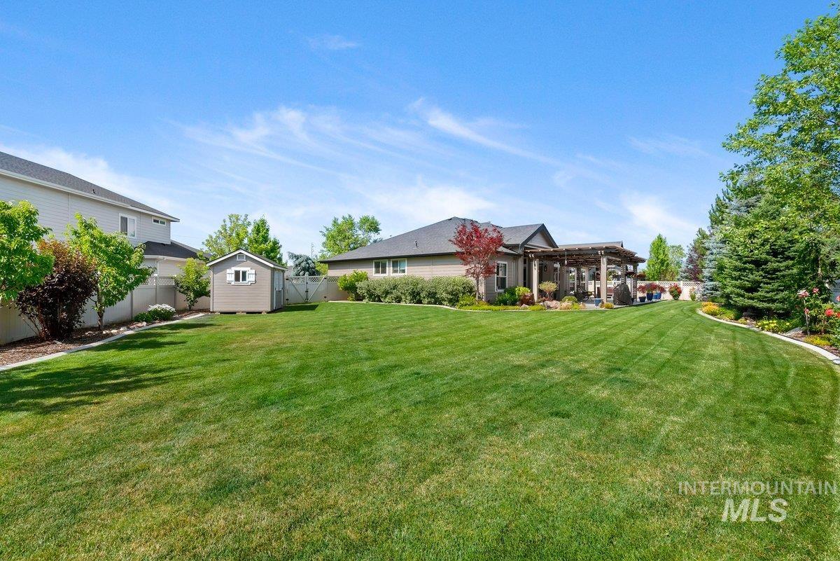 3820 W Daphne, Meridian, Idaho 83646, 7 Bedrooms, 3 Bathrooms, Residential For Sale, Price $899,900,MLS 98991601