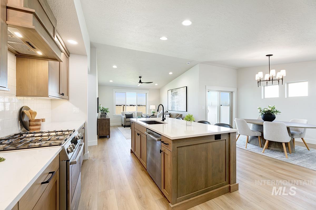 3703 E Cedarhurst Lane, Meridian, Idaho 83642, 3 Bedrooms, 2 Bathrooms, Residential For Sale, Price $524,800,MLS 98991602