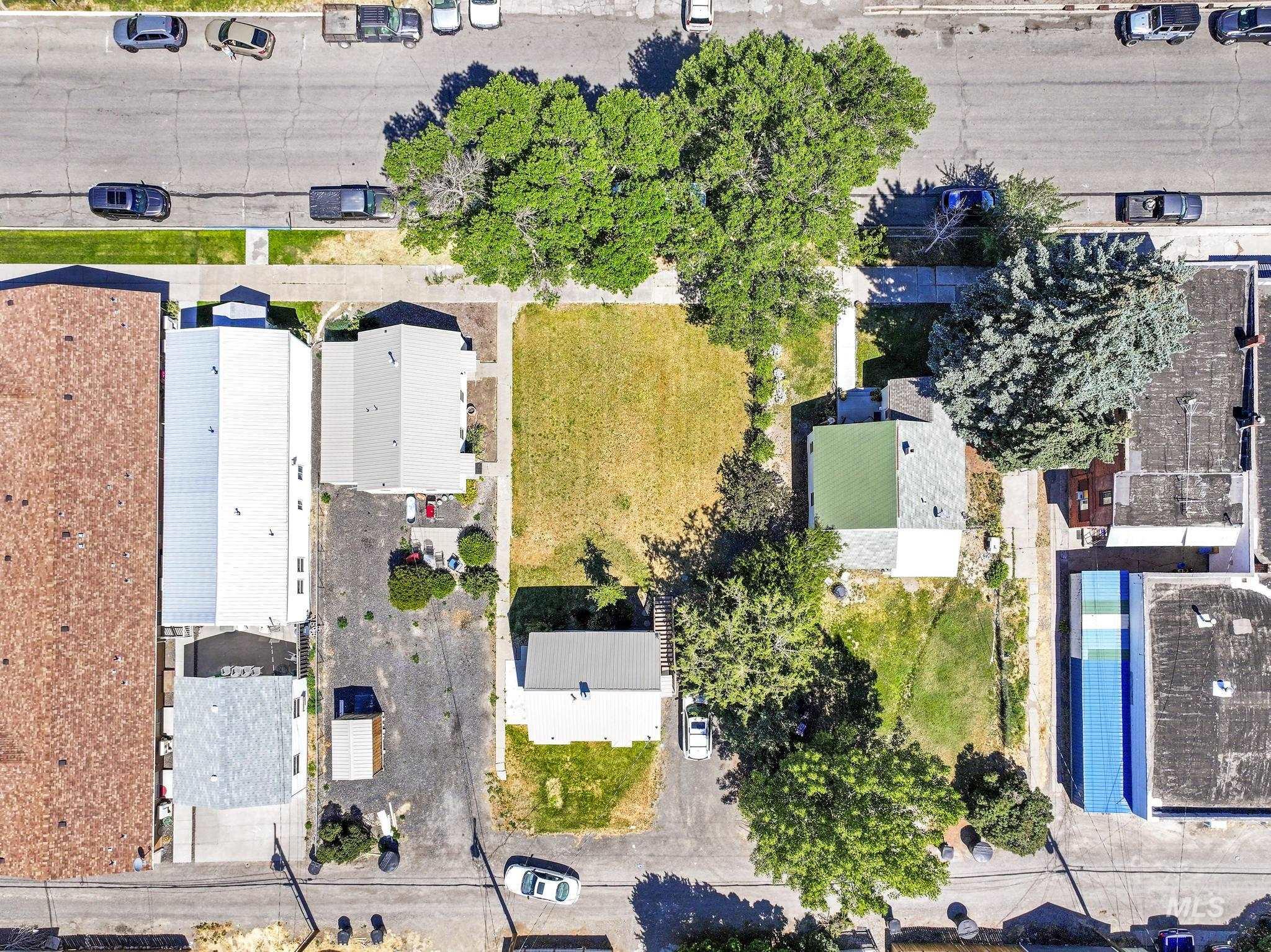 317 Idaho Street, Gooding, Idaho 83330, 2 Bedrooms, 1 Bathroom, Residential For Sale, Price $199,900, 98991603