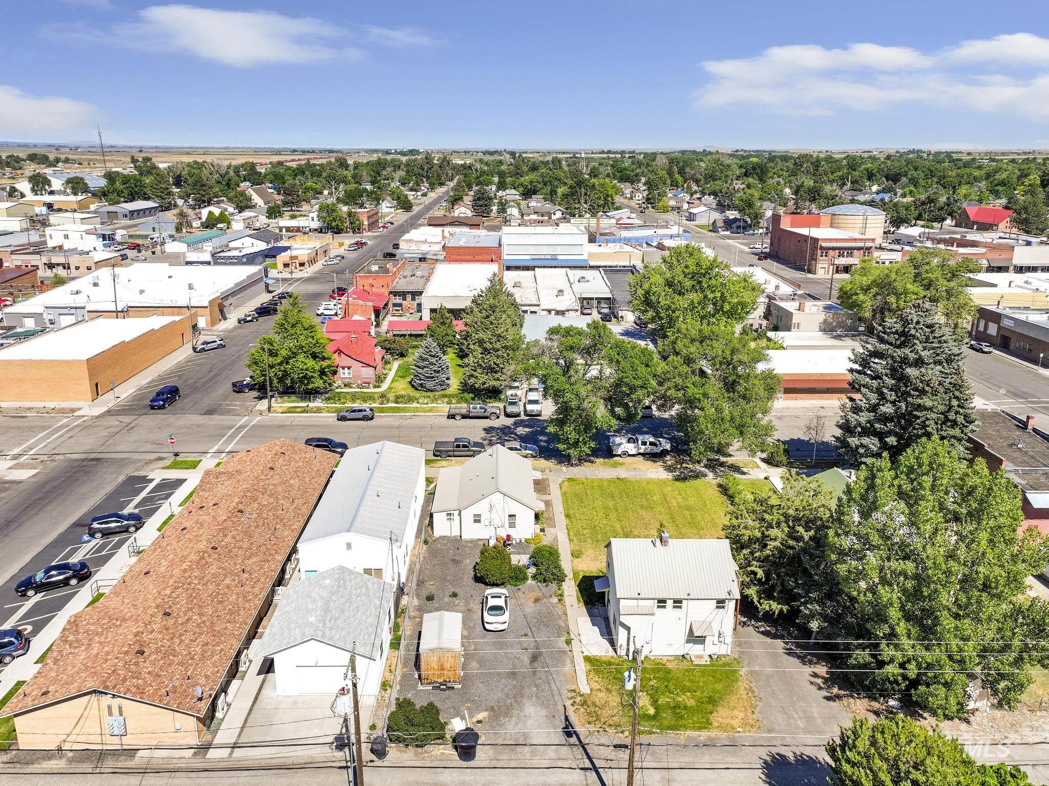317 Idaho Street, Gooding, Idaho 83330, 2 Bedrooms, 1 Bathroom, Residential For Sale, Price $199,900, 98991603