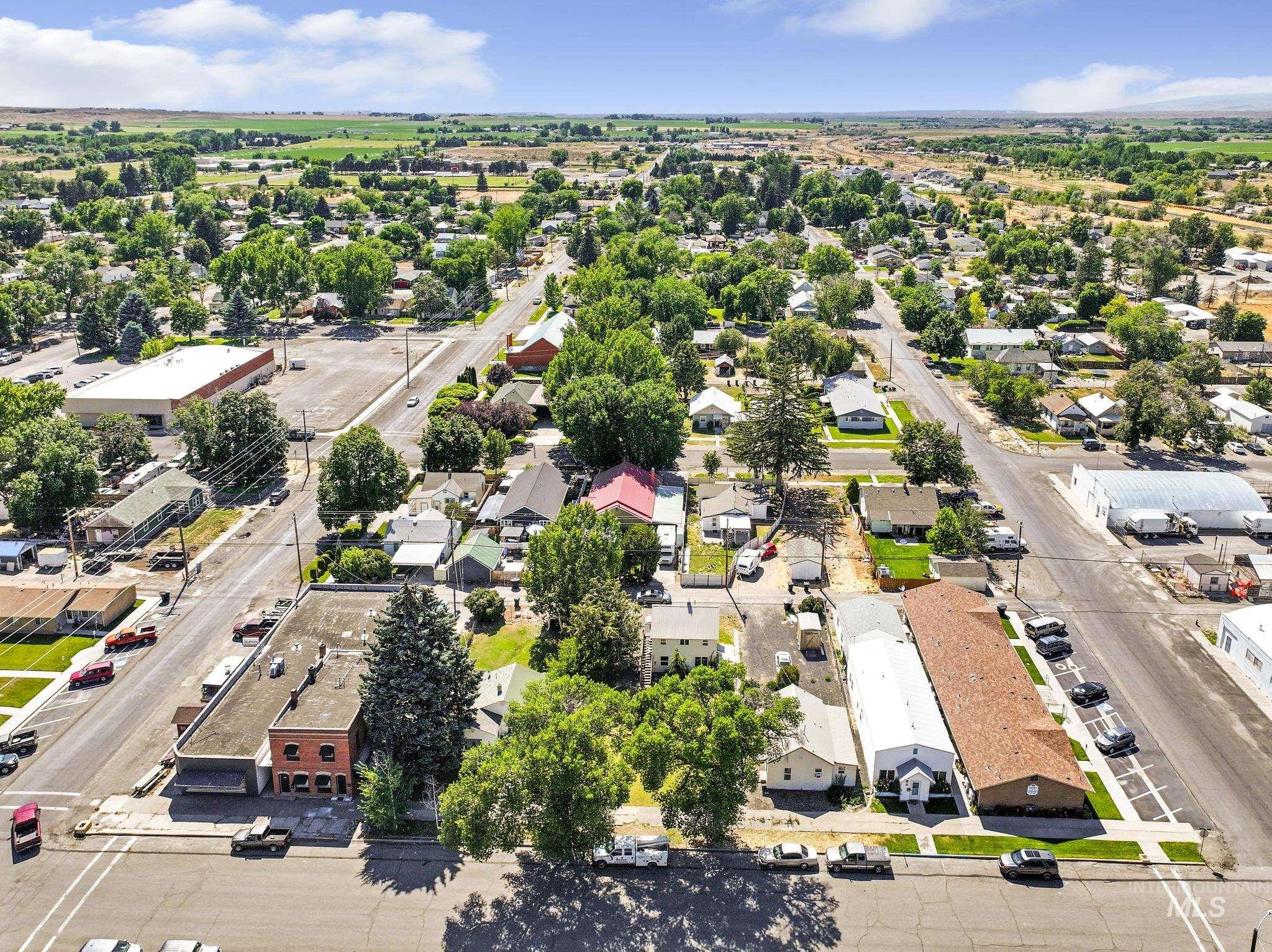 317 Idaho Street, Gooding, Idaho 83330, 2 Bedrooms, 1 Bathroom, Residential For Sale, Price $199,900, 98991603