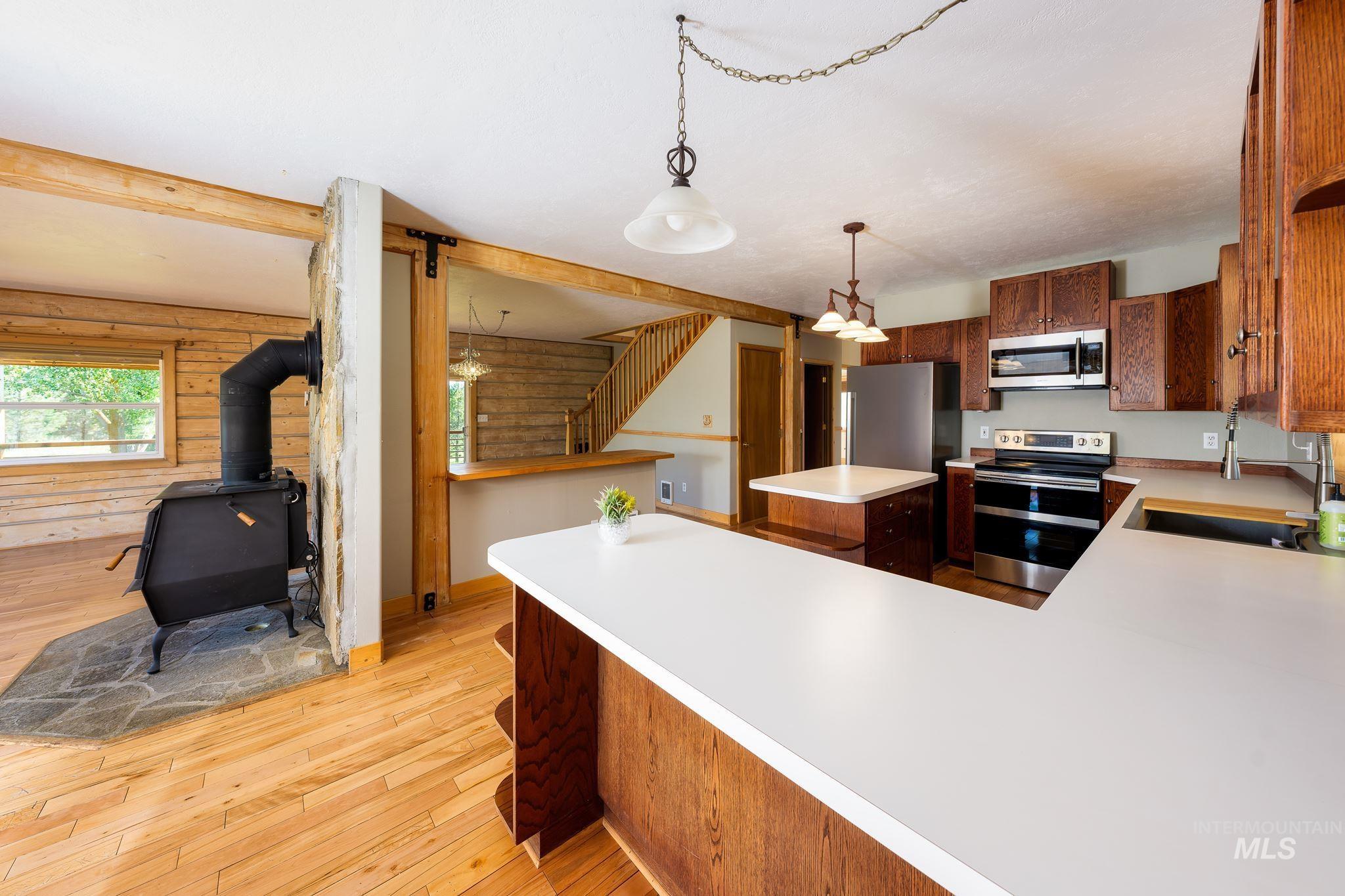 13947 Easy St, McCall, Idaho 83638, 3 Bedrooms, 2 Bathrooms, Residential For Sale, Price $946,000,MLS 98991606