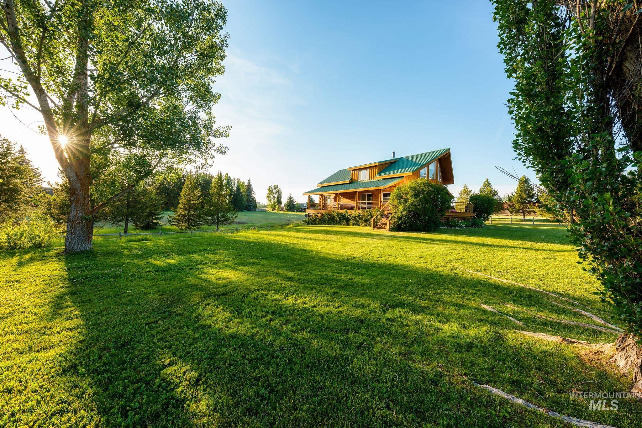 13947 Easy St, McCall, Idaho 83638, 3 Bedrooms, 2 Bathrooms, Residential For Sale, Price $946,000,MLS 98991606