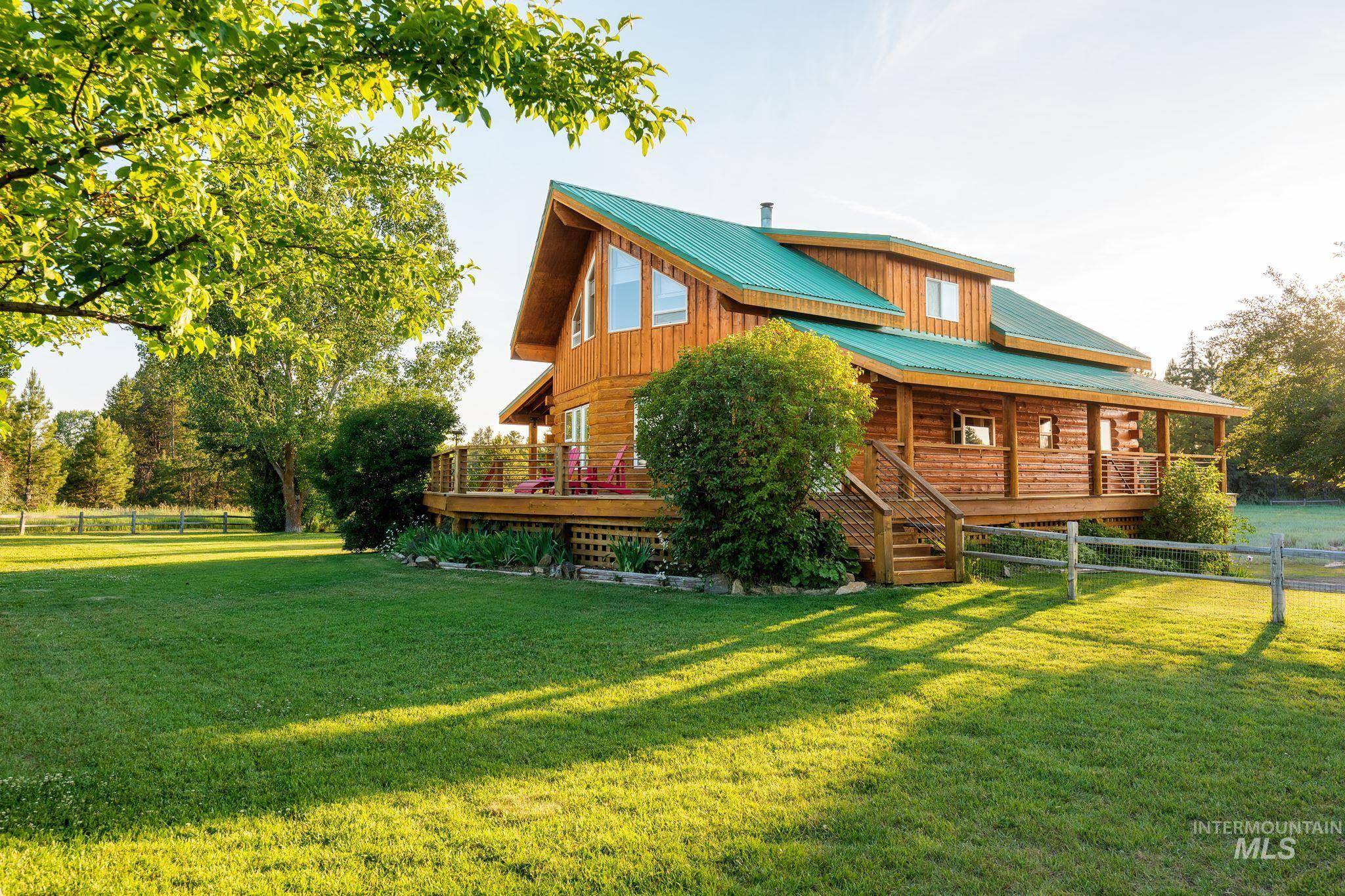 13947 Easy St, McCall, Idaho 83638, 3 Bedrooms, 2 Bathrooms, Residential For Sale, Price $946,000,MLS 98991606