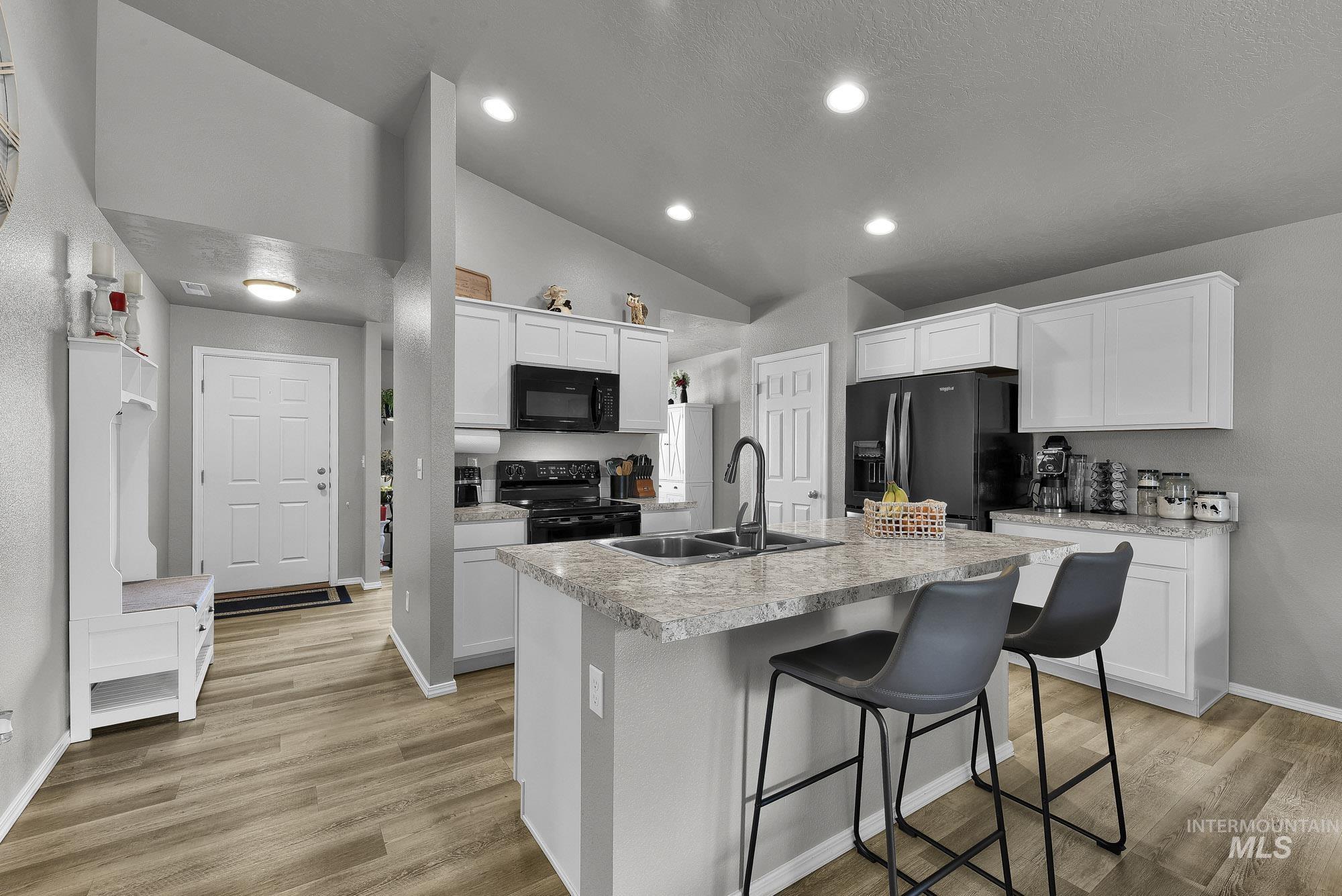 8293 E Copenhaver St, Nampa, Idaho 83687, 3 Bedrooms, 2 Bathrooms, Residential For Sale, Price $400,000, 98991607