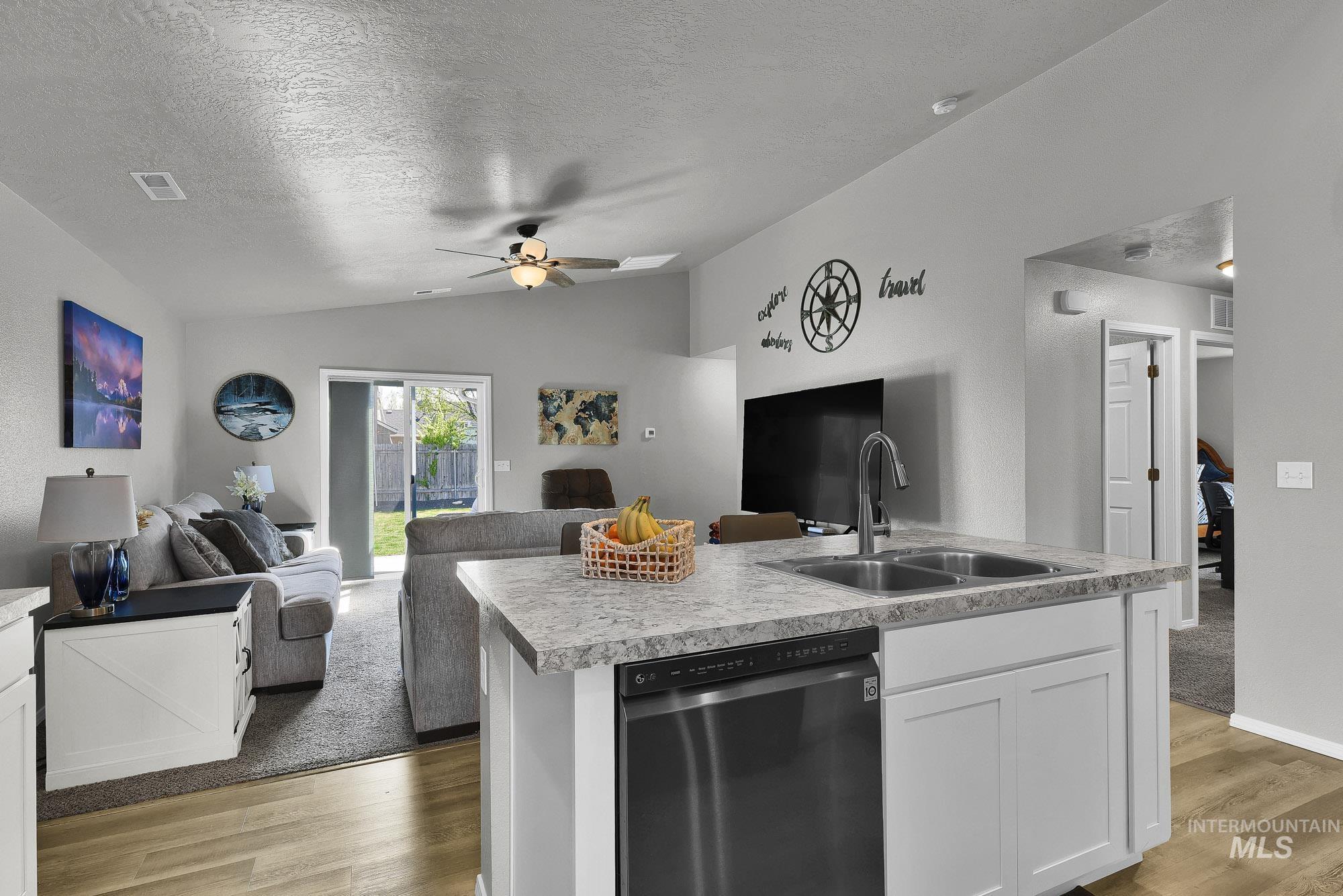 8293 E Copenhaver St, Nampa, Idaho 83687, 3 Bedrooms, 2 Bathrooms, Residential For Sale, Price $400,000, 98991607
